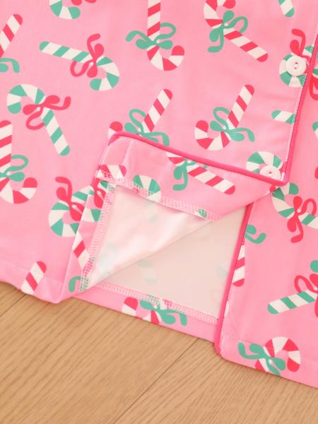 2 pieces of ladies' Christmas cane candy printed short sleeved shorts sleepwear set with buttons, collars, bows, suitable for comfortable and casual home wear in all seasons
