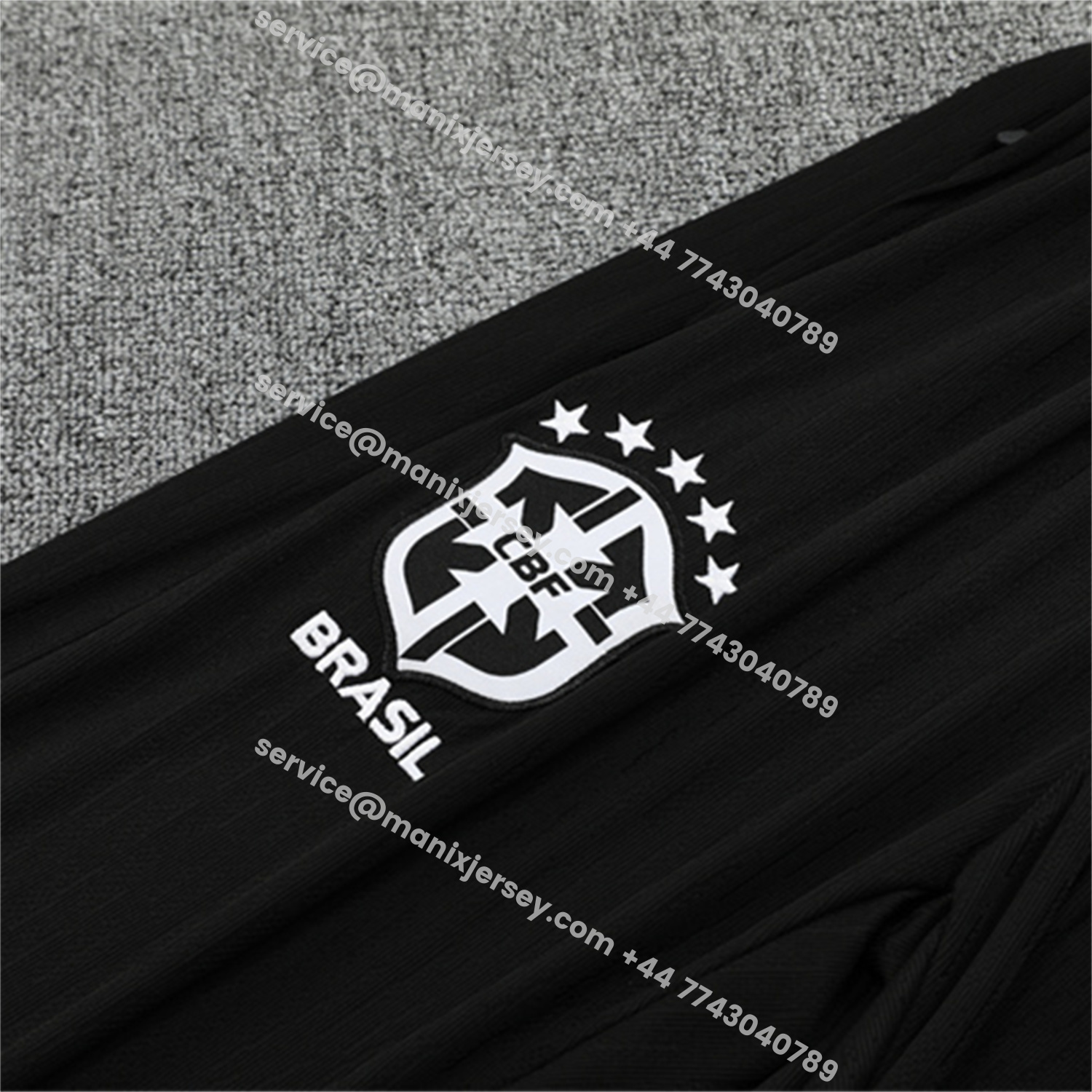 ManixJersey.com | Brazil 25-26 Long Sleeve Training Set - Player Version - Yellow Top and Black Pants -Customize Name, Number and Patch | Worldwide Shipping