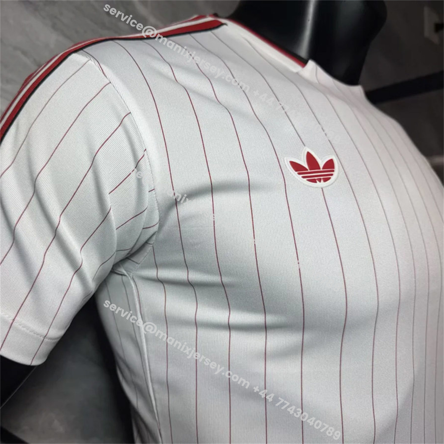 ManixJersey.com | Manchester United 25-26 Trefoil Red Lines White Travel Jersey - Player Version -Customize Name, Number and Patch | Worldwide Shipping