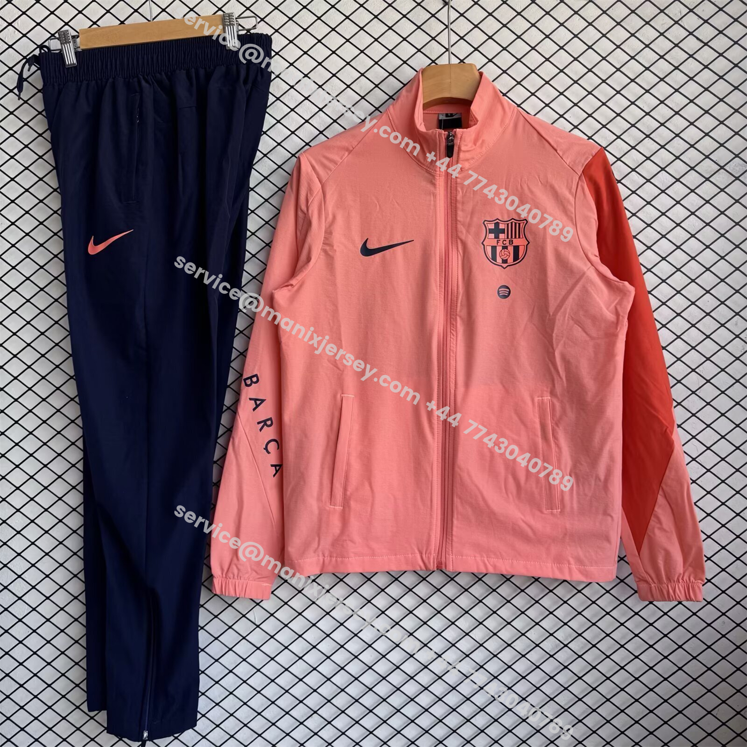 ManixJersey.com | Barcelona 25-26 Windbreaker Training Set - Pink Top and Black Pants -Customize Name, Number and Patch | Worldwide Shipping