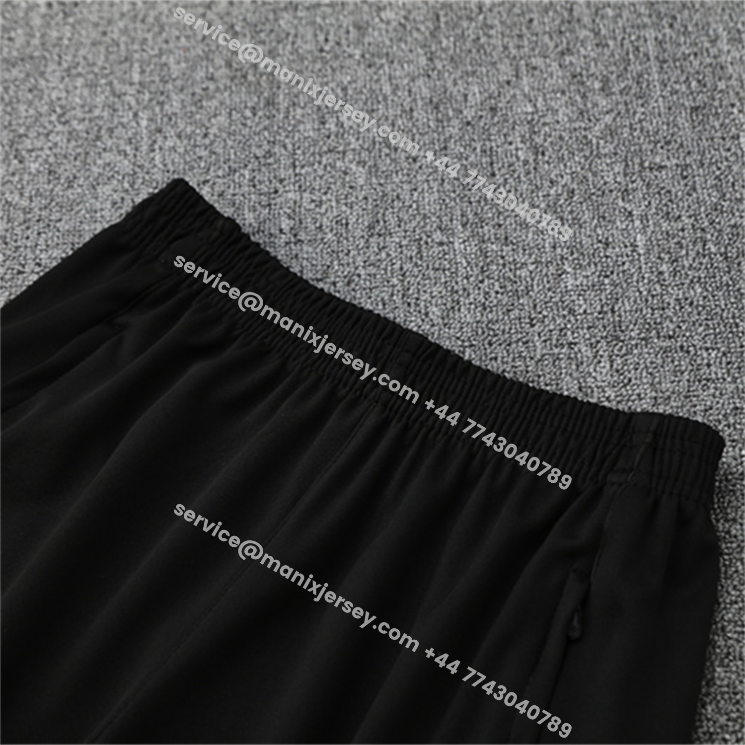 ManixJersey.com | Liver.pool 25-26 Kids Long Sleeve Training Set - Black Top & Black Pants -Customize Name, Number and Patch | Worldwide Shipping