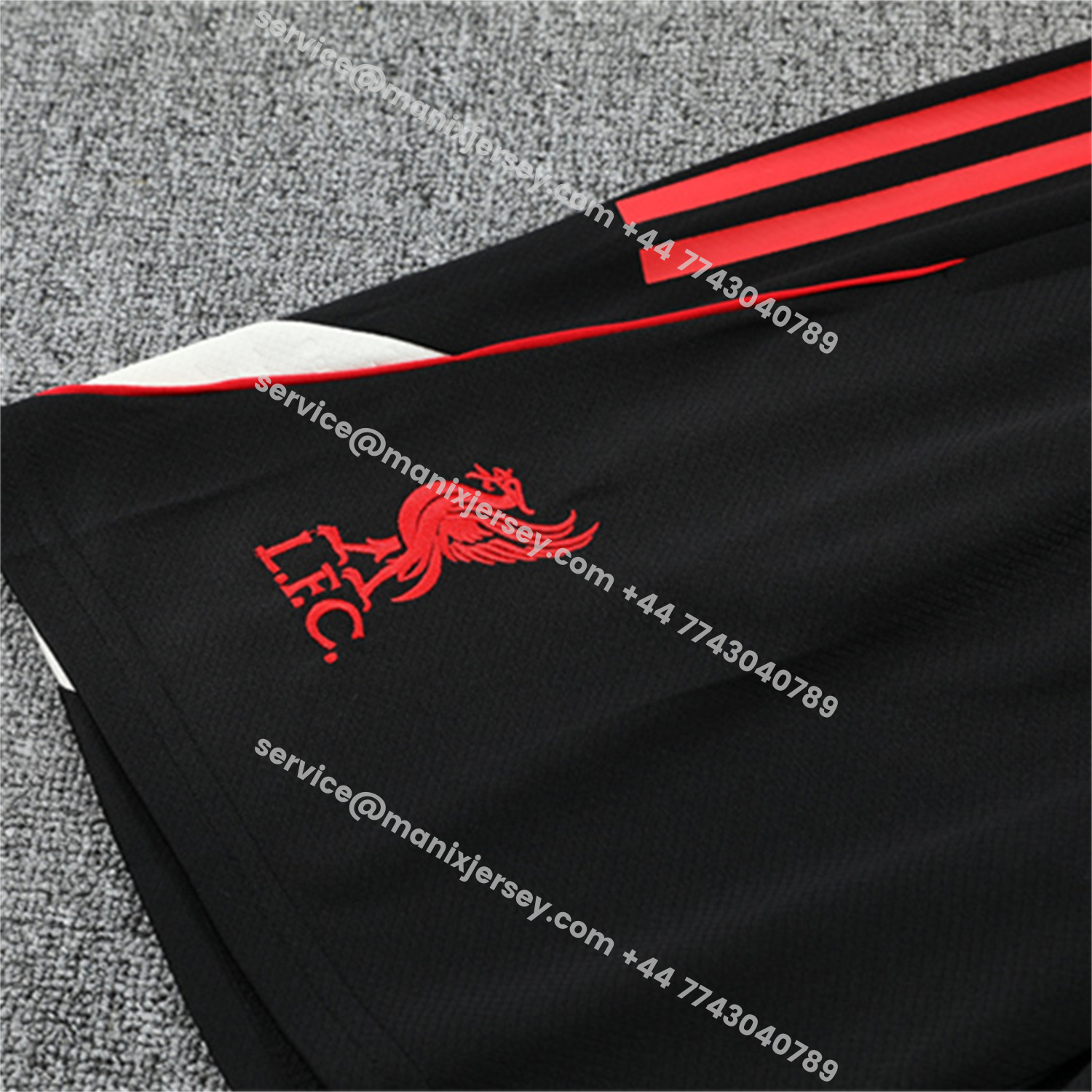 ManixJersey.com | Liver.pool 25-26 Short-Sleeve Training Set - Black Top & Black Shorts -Customize Name, Number and Patch | Worldwide Shipping