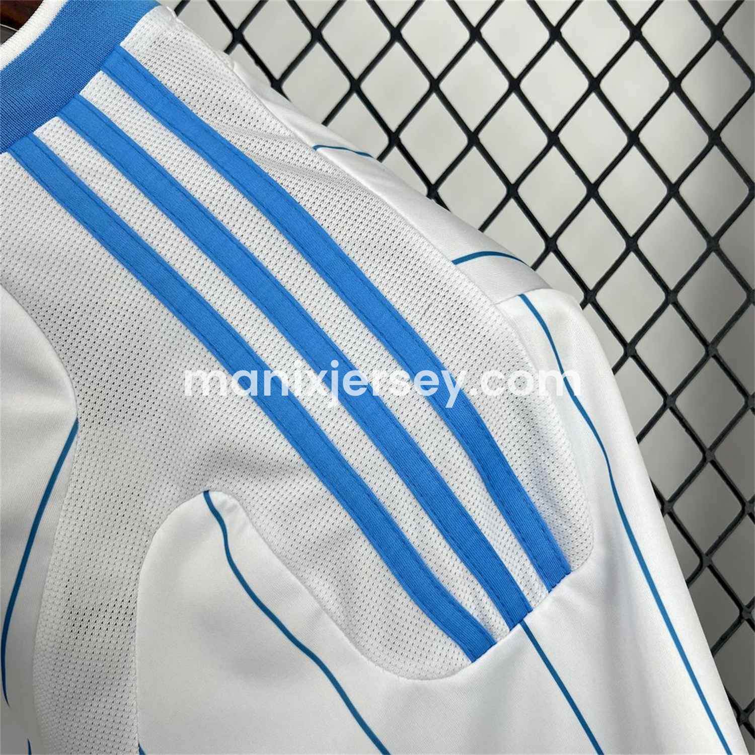 ManixJersey.com | Retro Marseille 2009-10 Home Jersey -Customize Name, Number and Patch | Worldwide Shipping