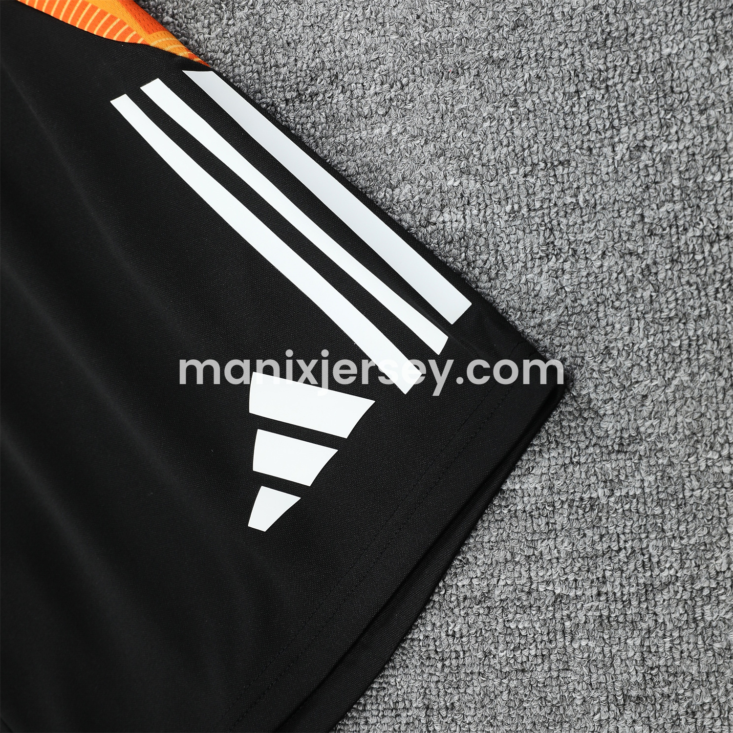 ManixJersey.com | Atletico Mineiro 25-26 Vest Training Set - Black Vest With Black Shorts -Customize Name, Number and Patch | Worldwide Shipping