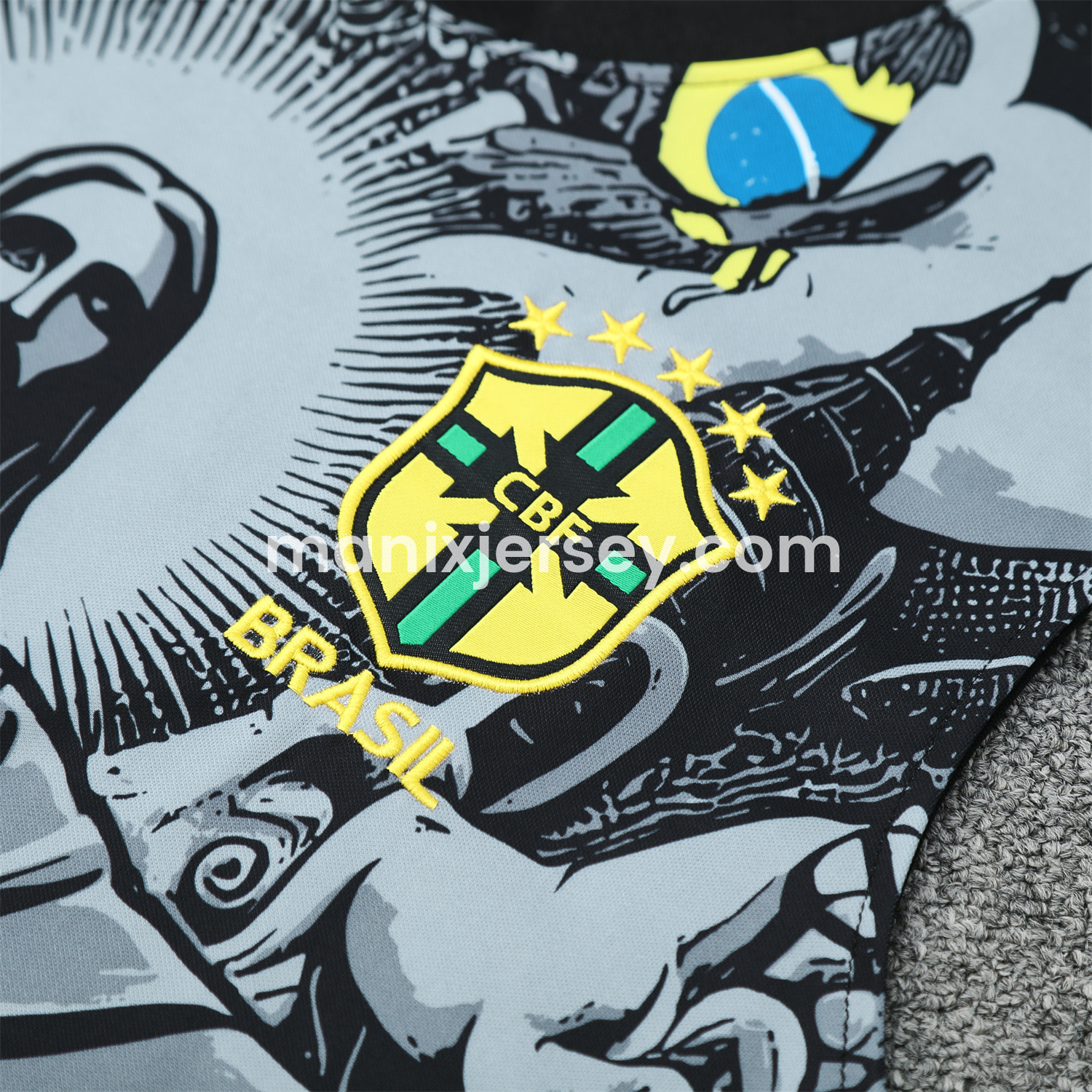 ManixJersey.com | Brazil 25-26 Gray Jesus Statue Vest Training Set - Gray Vest & Black Shorts -Customize Name, Number and Patch | Worldwide Shipping