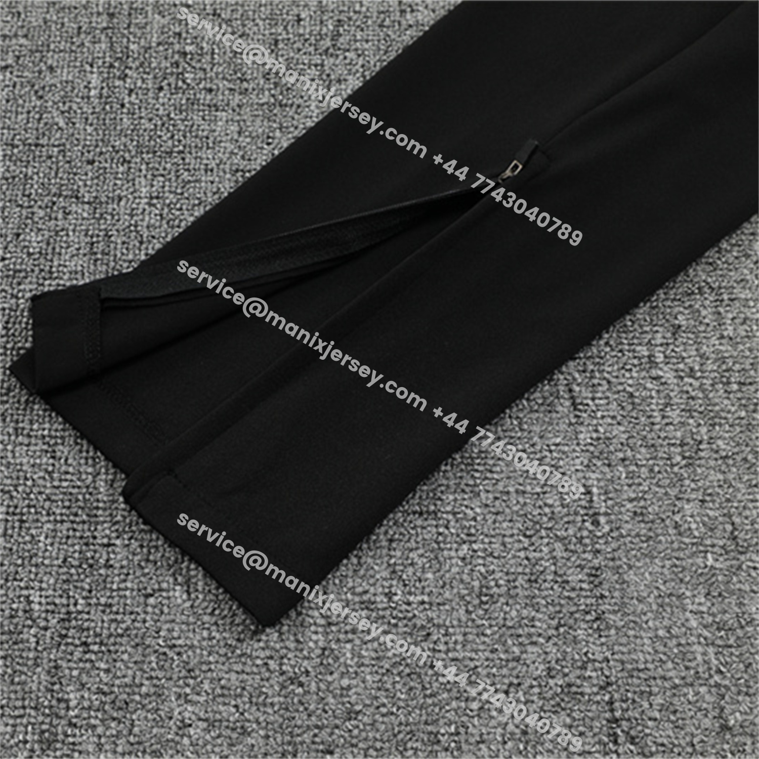 ManixJersey.com | Manchester City 25-26 Kids Long Sleeve Training Set - Black Top & Black Pants -Customize Name, Number and Patch | Worldwide Shipping