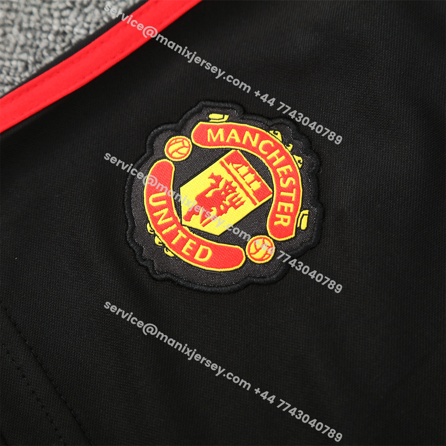 ManixJersey.com | Manchester United 25-26 Short-Sleeve Training Set - Red Edge White Top & Black Shorts -Customize Name, Number and Patch | Worldwide Shipping