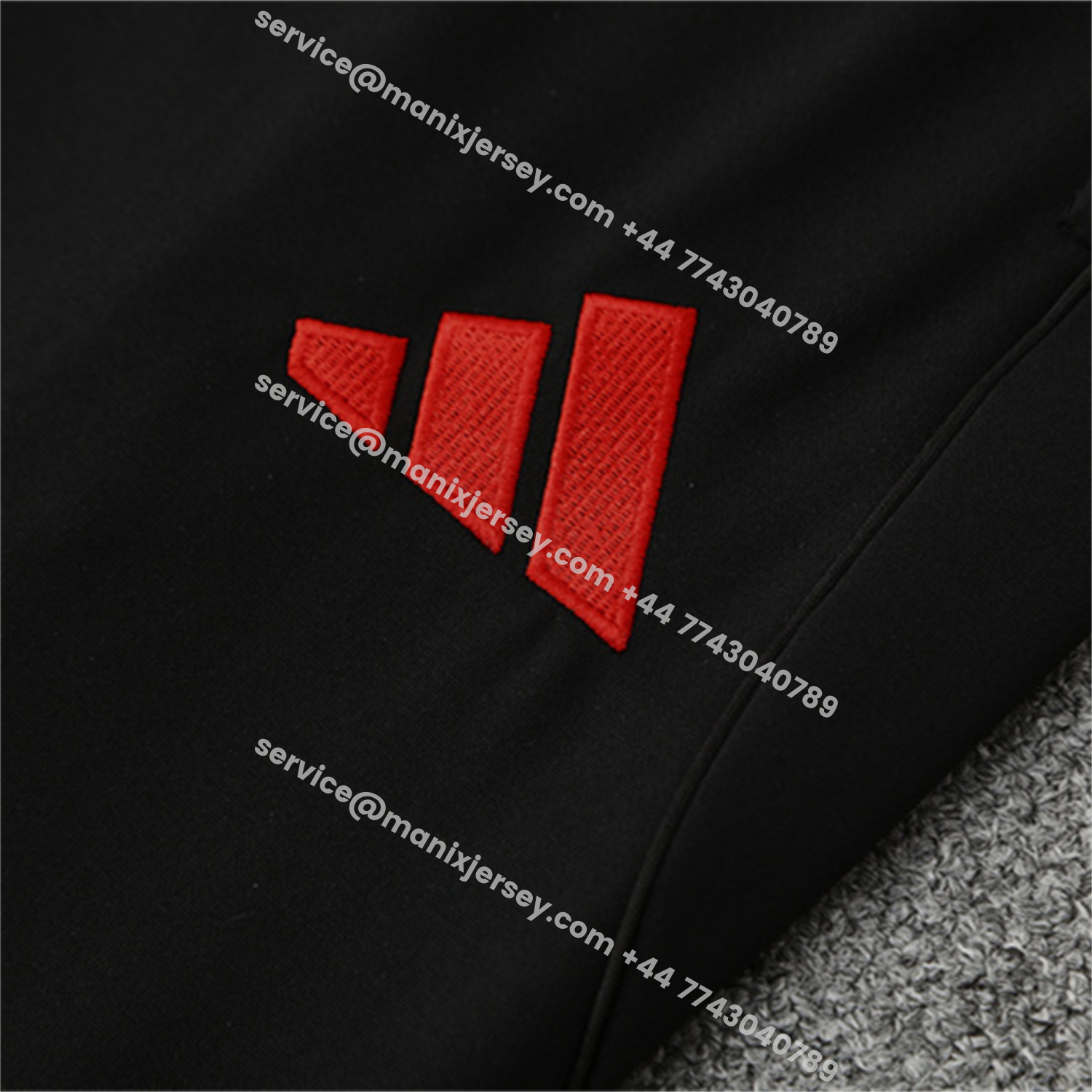 ManixJersey.com | Liver.pool 25-26 Long Sleeve Training Set - Black Top & Black Pants -Customize Name, Number and Patch | Worldwide Shipping