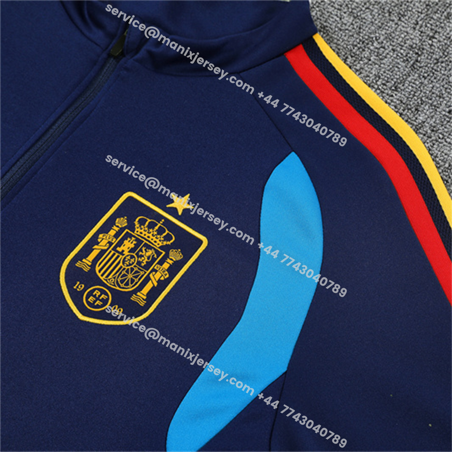 ManixJersey.com | Spain 2026 Kids Long Sleeve Training Set - Royal Blue Top & Pants -Customize Name, Number and Patch | Worldwide Shipping