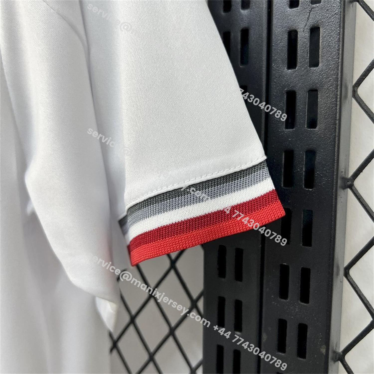 ManixJersey.com | Cremonese 25-26 Away White Jersey - Fans Version -Customize Name, Number and Patch | Worldwide Shipping