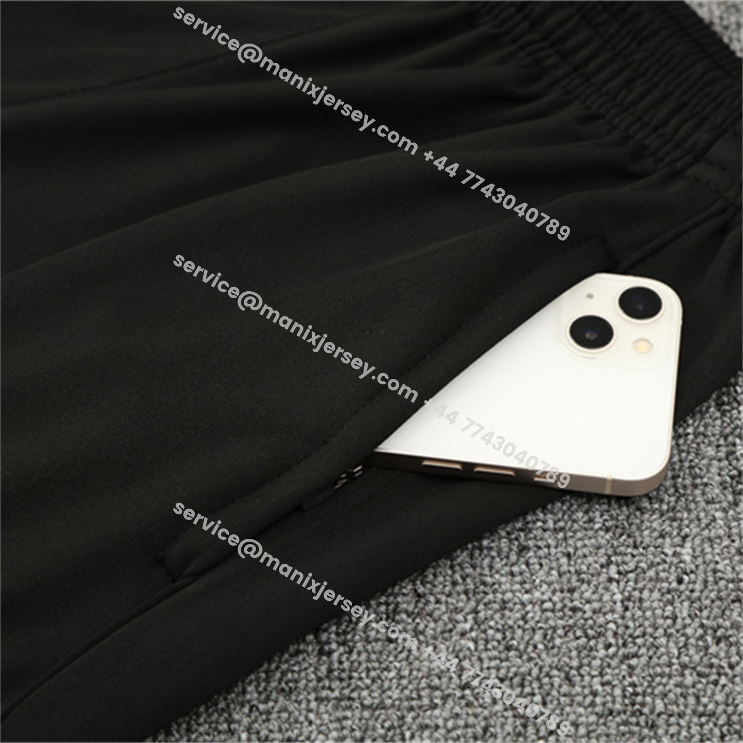 ManixJersey.com | Liver.pool 25-26 Long Sleeve Training Set - Red Top & Black Pants -Customize Name, Number and Patch | Worldwide Shipping