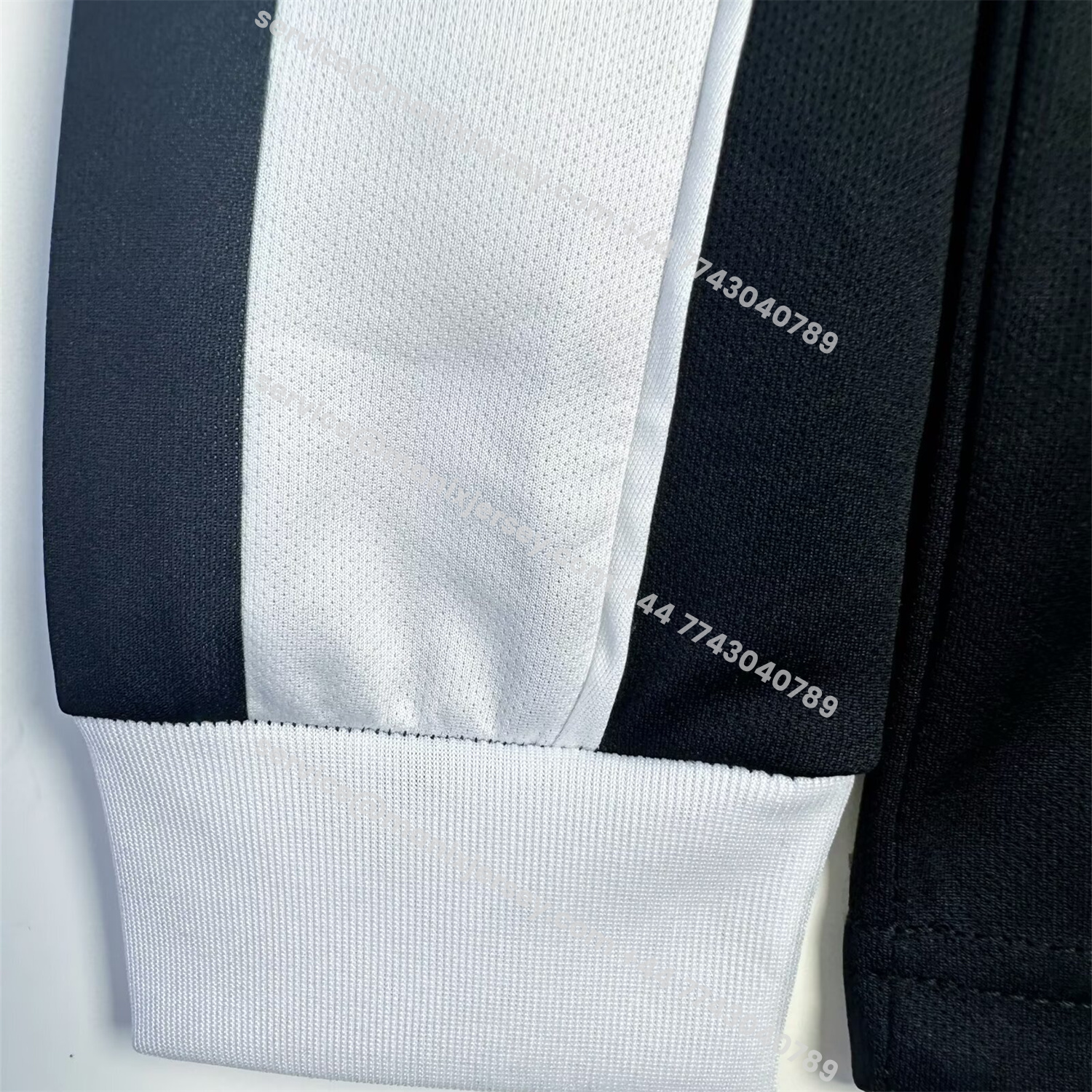 ManixJersey.com | Retro Juventus 2002-03 European Home Long Sleeves Jersey -Customize Name, Number and Patch | Worldwide Shipping