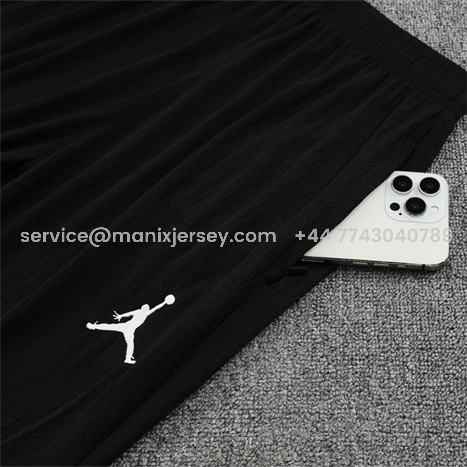 ManixJersey.com | Paris Saint-Germain PSG 25-26 Long Sleeve Training Set - JD Black Pink Top and Black Pants -Customize Name, Number and Patch | Worldwide Shipping