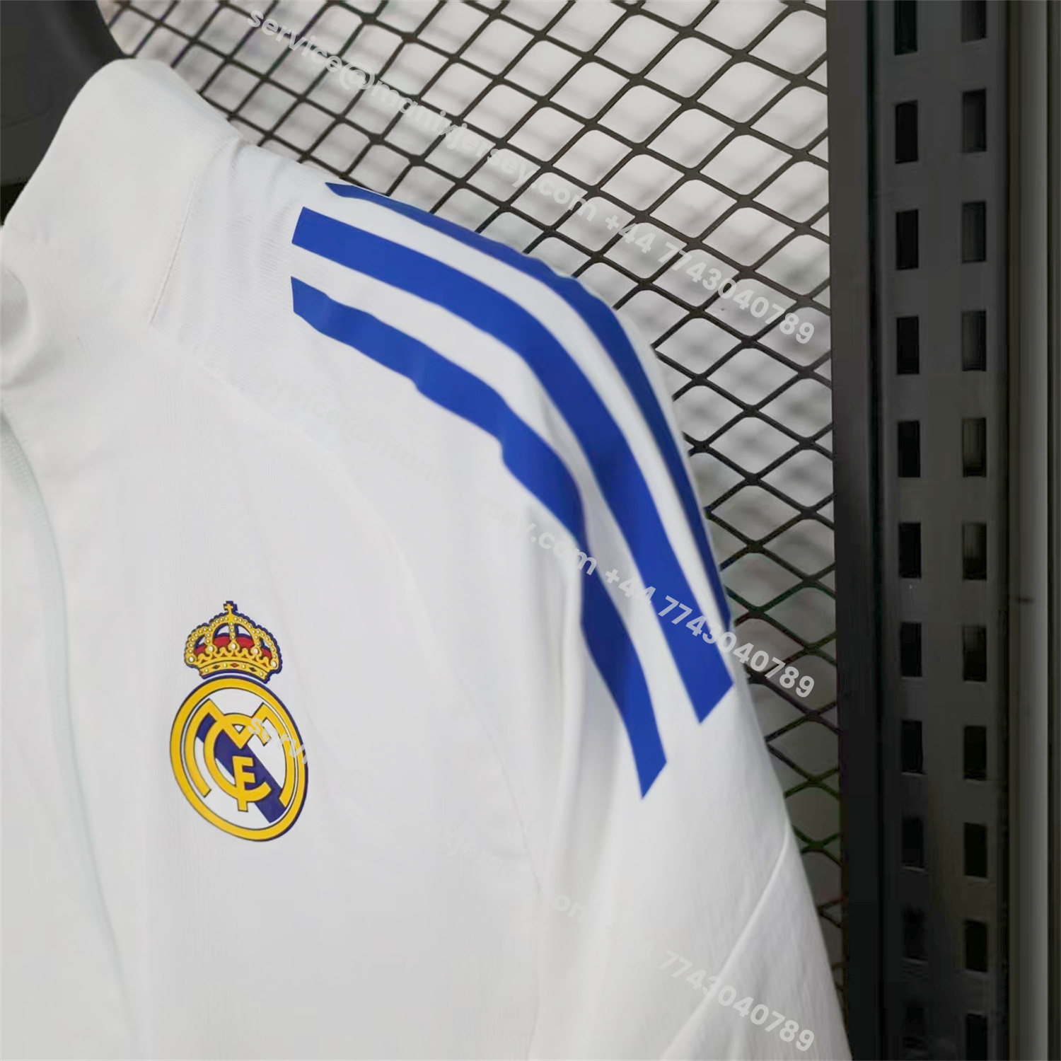 ManixJersey.com | Real Madrid 25-26 White Windbreaker Jacket - Deep Green -Customize Name, Number and Patch | Worldwide Shipping