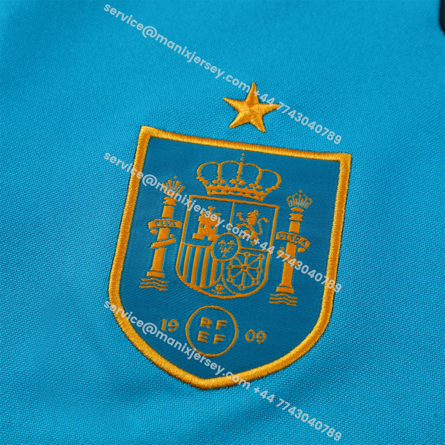 ManixJersey.com | Spain 2026 Kids Long Sleeve Training Set - Light Blue Top & Pants -Customize Name, Number and Patch | Worldwide Shipping