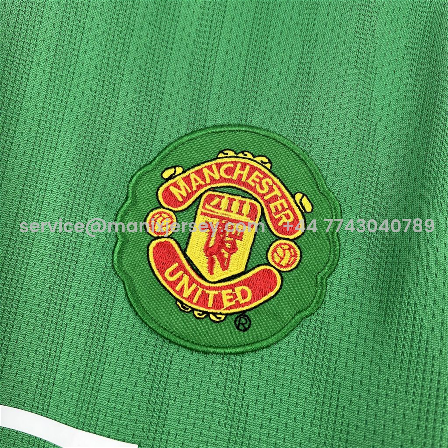 ManixJersey.com | Retro Manchester United 2007-08 Green Goalkeeper Jersey -Customize Name, Number and Patch | Worldwide Shipping