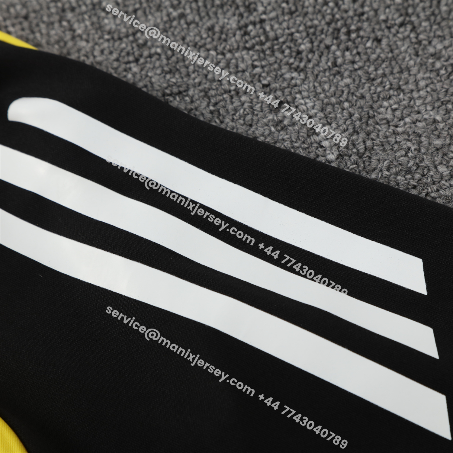 ManixJersey.com | Atletico Mineiro 25-26 Long Sleeve Training Set - Yellow Top & Black Pants -Customize Name, Number and Patch | Worldwide Shipping