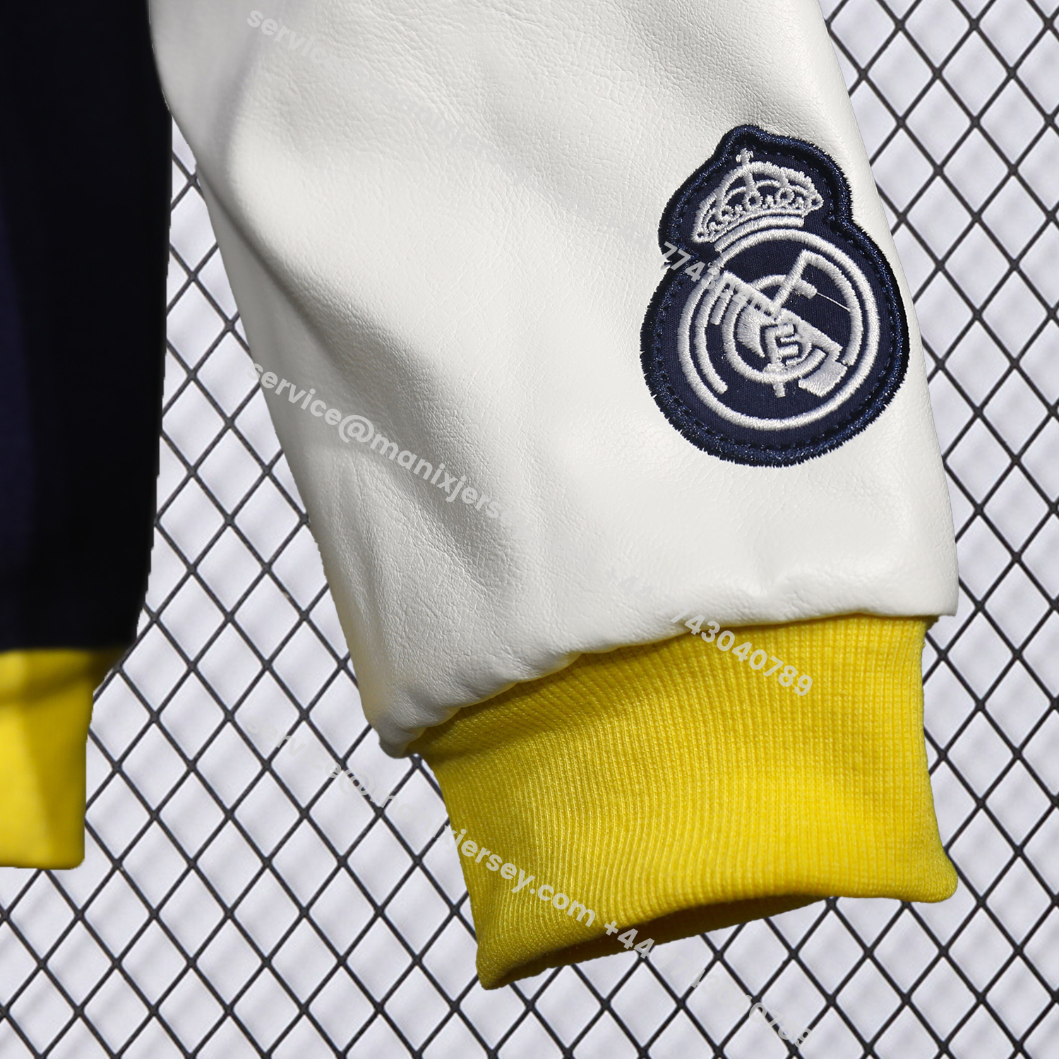 ManixJersey.com | Real Madrid 25-26 Warm Windbreaker Jacket - Dark Blue And White -Customize Name, Number and Patch | Worldwide Shipping