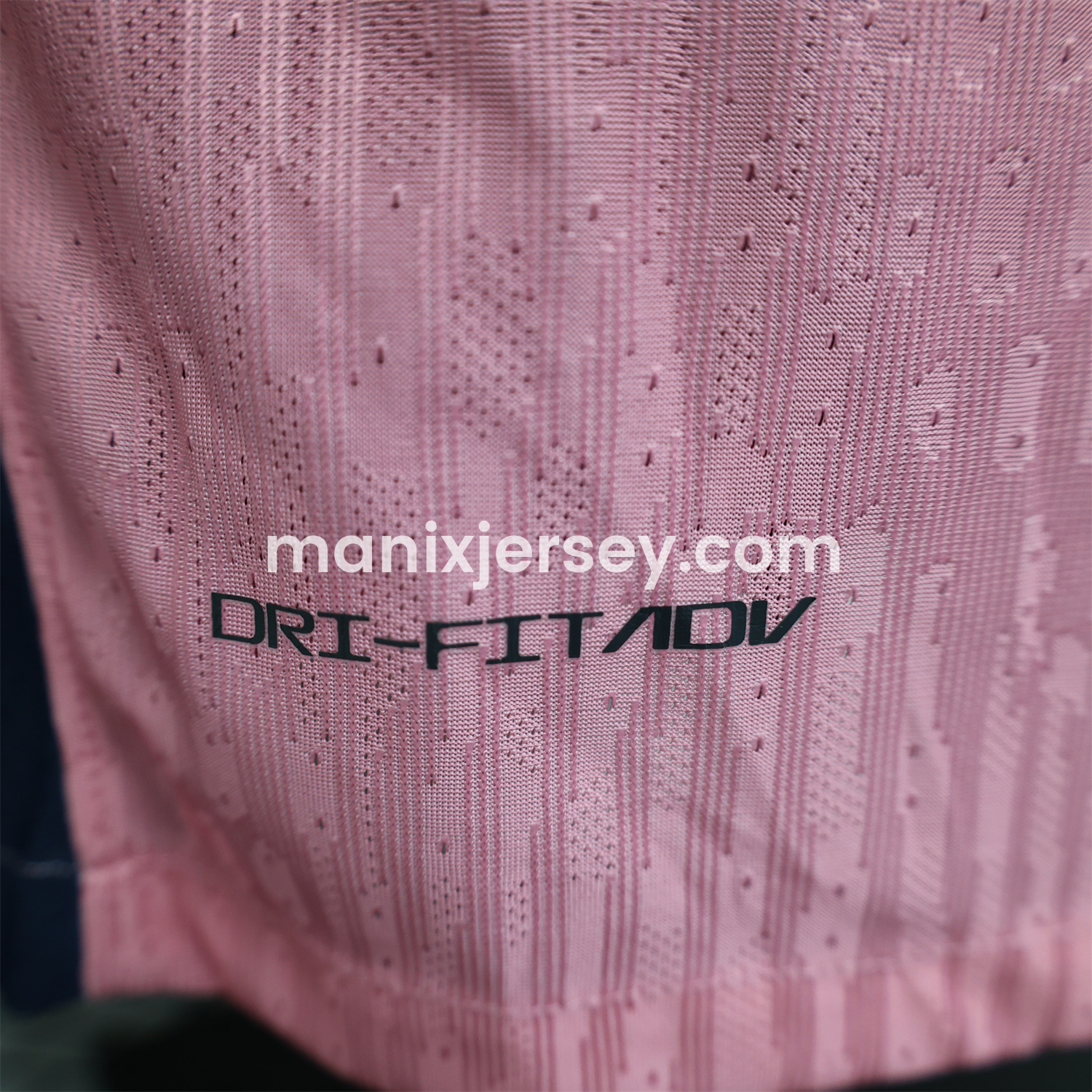ManixJersey.com | Barcelona 25-26 Pink Special Edition Jersey - Player Version -Customize Name, Number and Patch | Worldwide Shipping