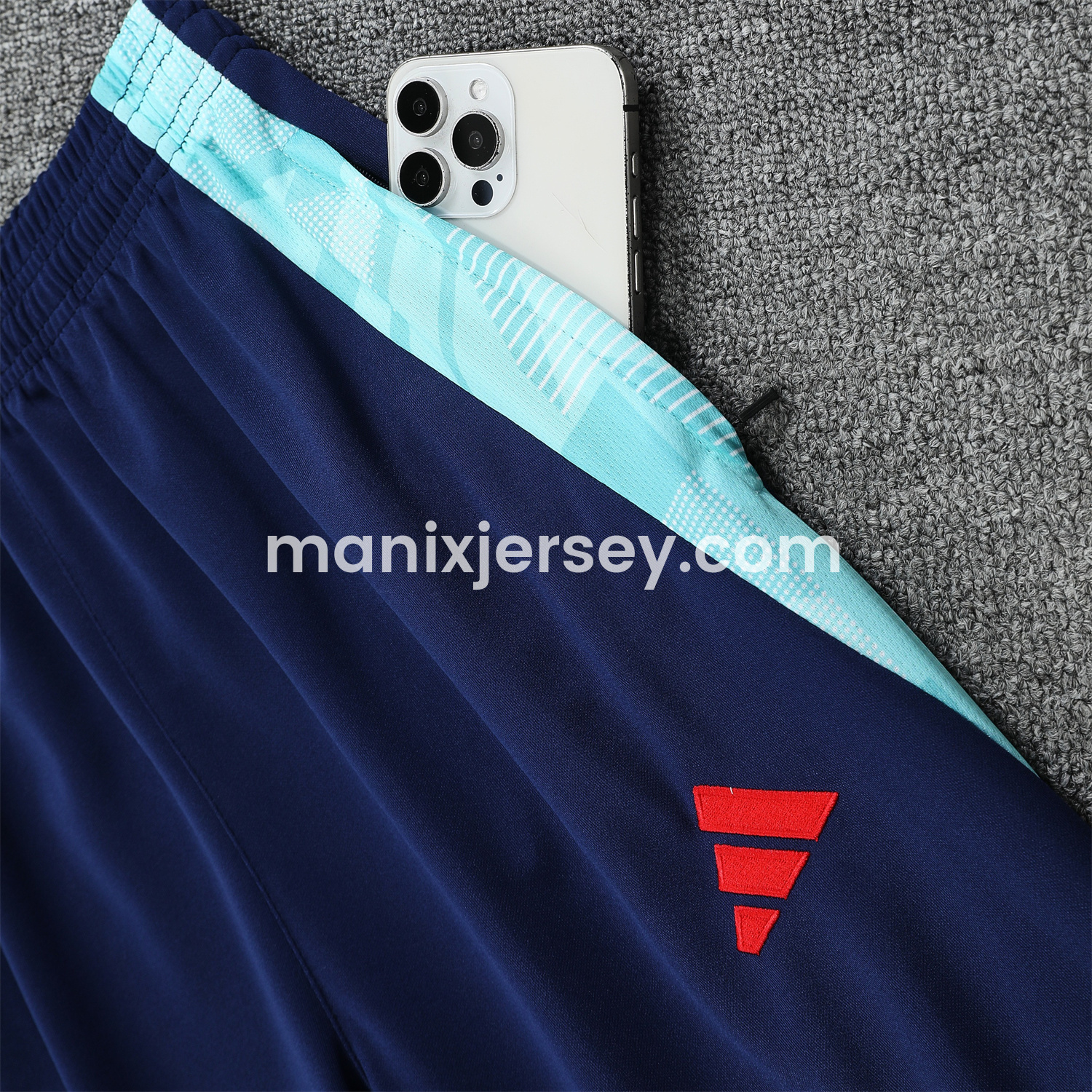 ManixJersey.com | Flamengo 25-26 Traning Hoodie Set - Light Blue With Royal Blue -Customize Name, Number and Patch | Worldwide Shipping