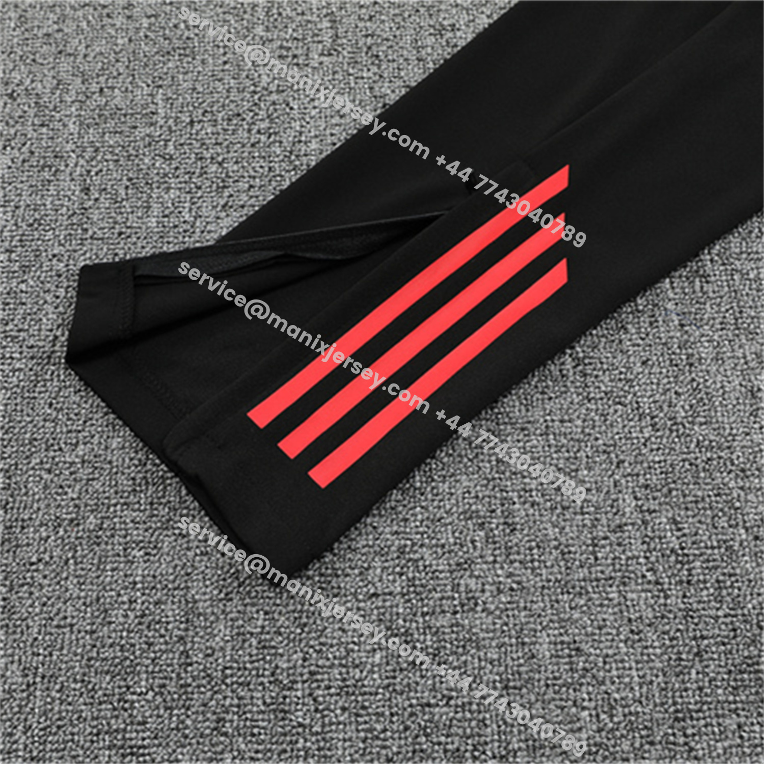 ManixJersey.com | Liver.pool 25-26 Kids Long Sleeve Training Set - Red Camouflage Top & Blsck Pants -Customize Name, Number and Patch | Worldwide Shipping