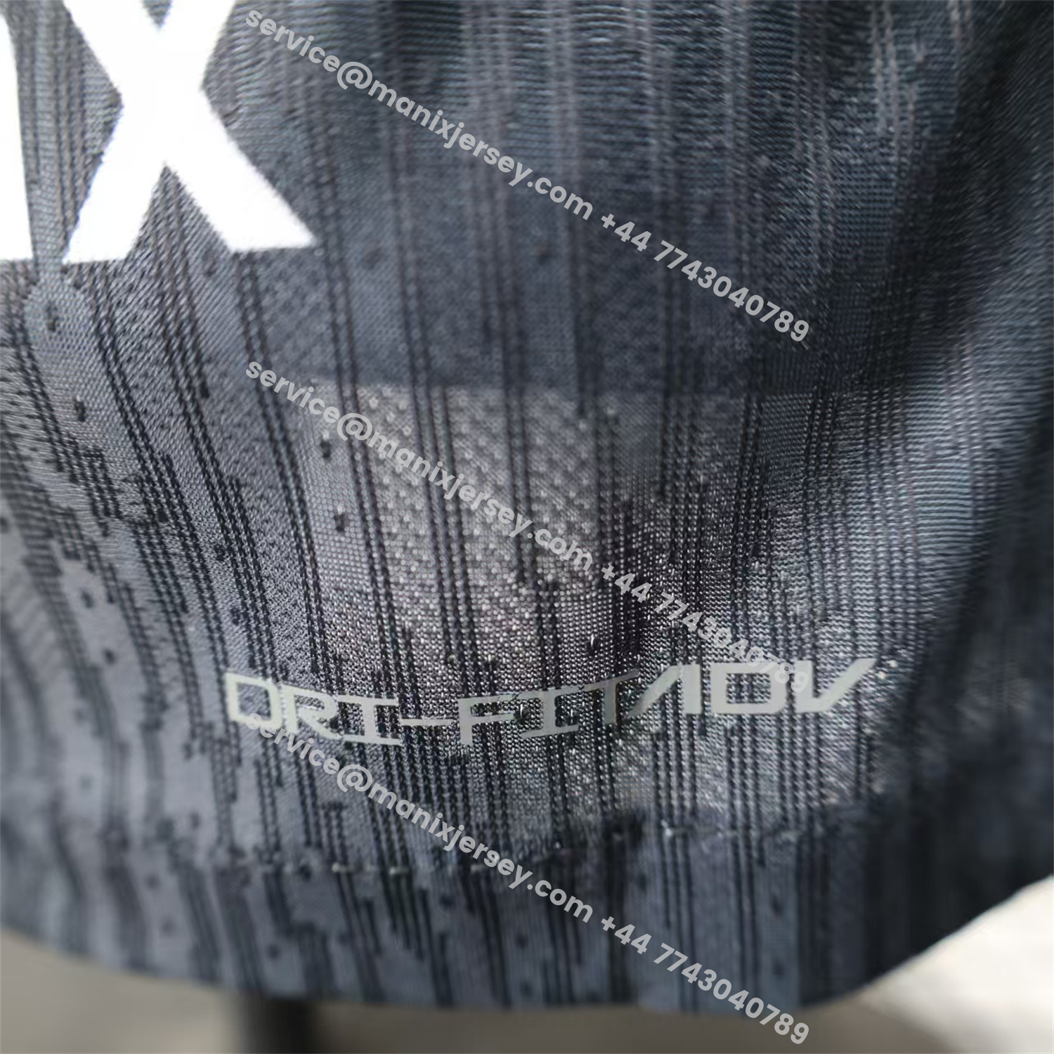 ManixJersey.com | Pumas UNAM 25-26 Black Goalkeeper Jersey - Player Version -Customize Name, Number and Patch | Worldwide Shipping