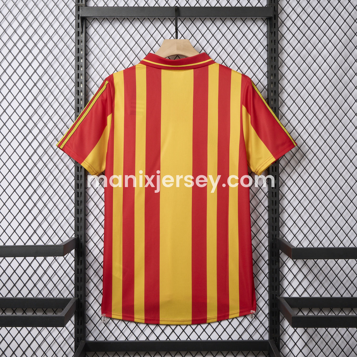 ManixJersey.com | Retro Galatasaray 2000-01 Home Jersey -Customize Name, Number and Patch | Worldwide Shipping