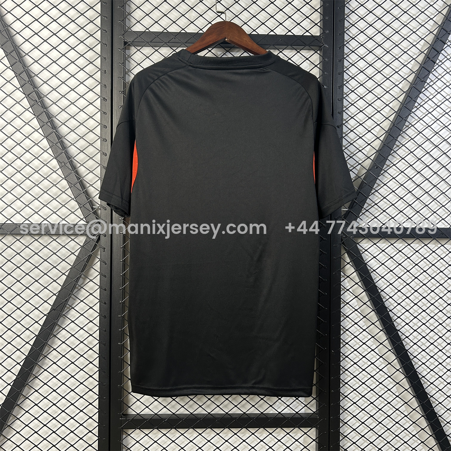 ManixJersey.com | Benfica 25-26 Black Training Jersey - Fans Version -Customize Name, Number and Patch | Worldwide Shipping