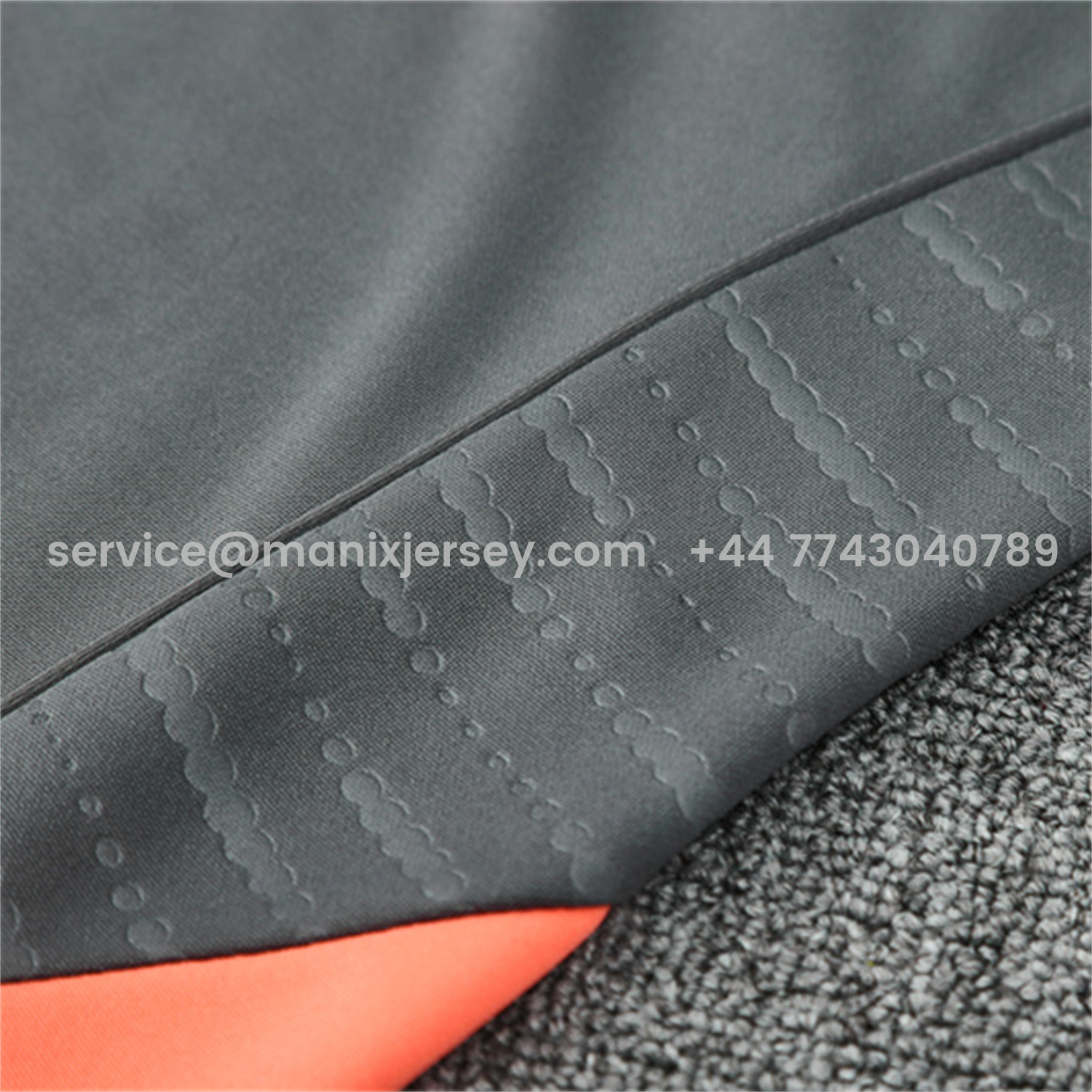 ManixJersey.com | Bayern Munich 25-26 Long Sleeves Training Set - Dark Grey Top & Pants -Customize Name, Number and Patch | Worldwide Shipping