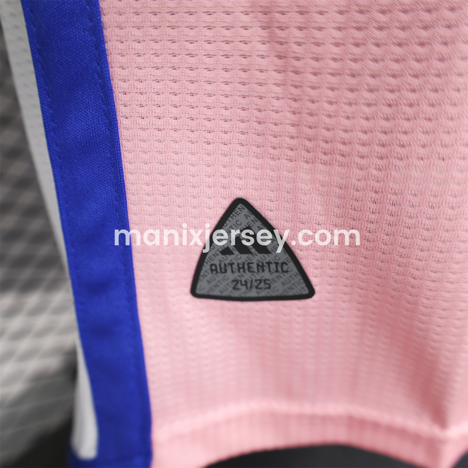 ManixJersey.com | Algeria 25-26 Pink Mountains Silhouette White Jersey - Player Version -Customize Name, Number and Patch | Worldwide Shipping