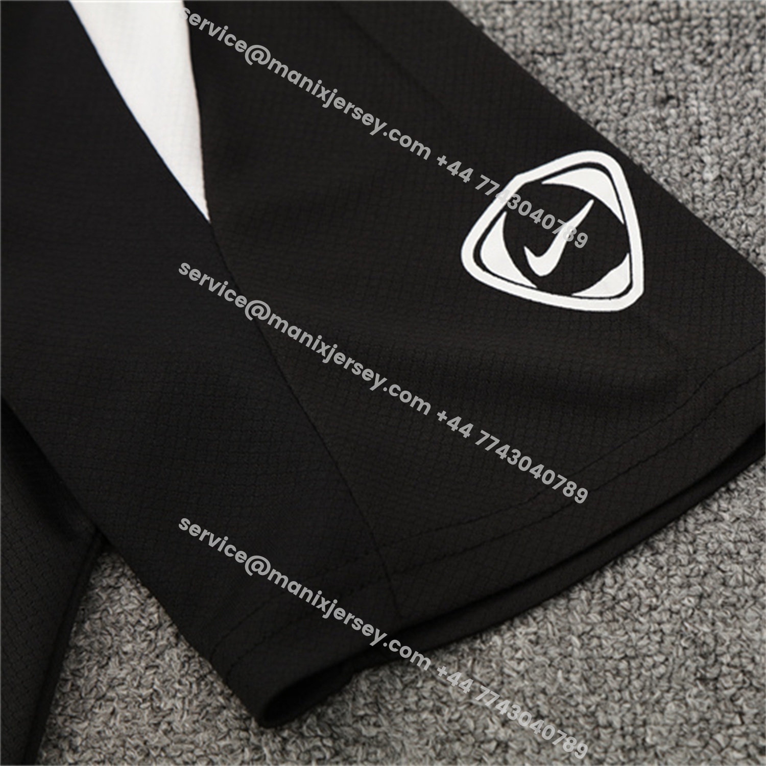 ManixJersey.com | Paris Saint-Germain PSG 25-26 Short-Sleeve Training Set - White Edge Black Top & Black Shorts -Customize Name, Number and Patch | Worldwide Shipping