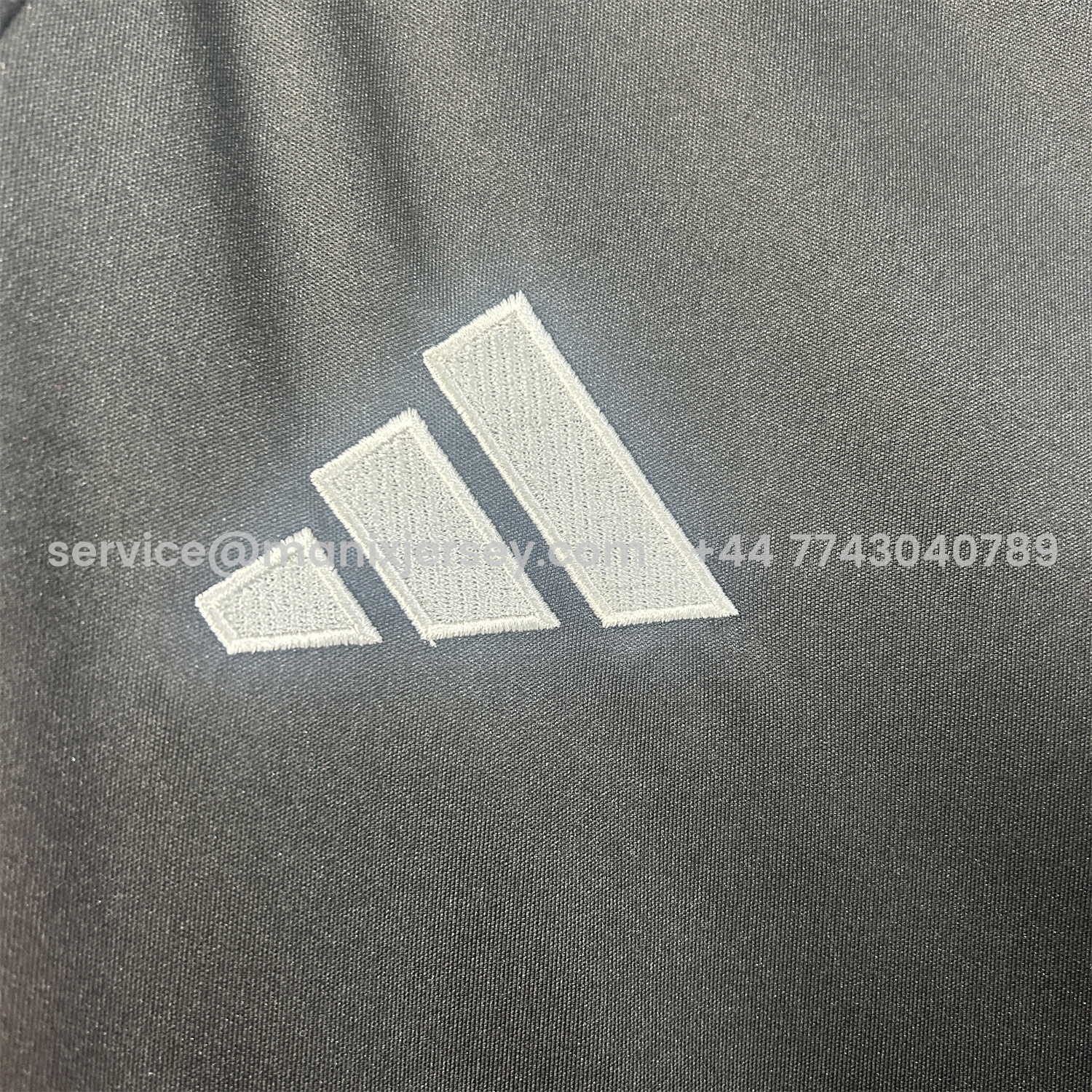 ManixJersey.com | Benfica 25-26 Black Training Jersey - Fans Version -Customize Name, Number and Patch | Worldwide Shipping