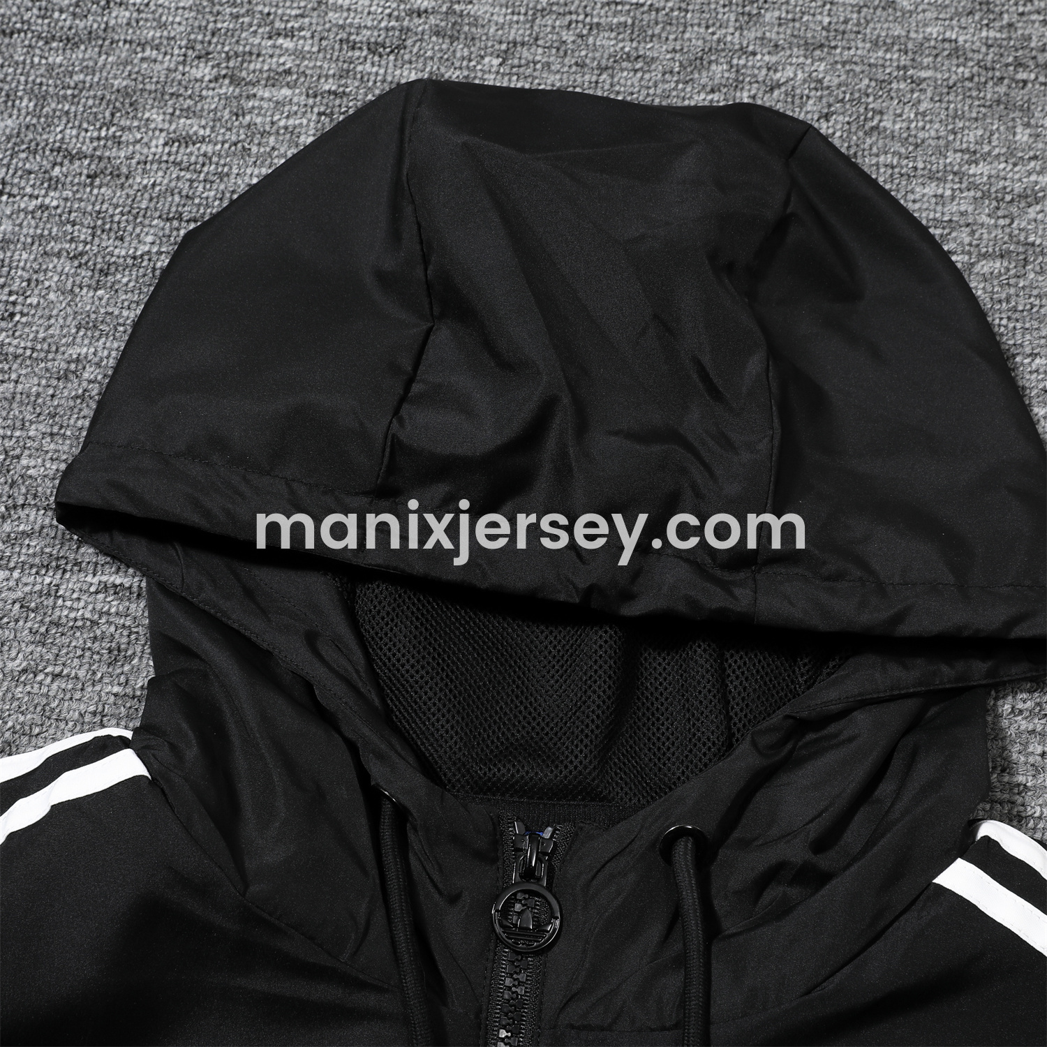 ManixJersey.com | Juventus 25-26 Terrace Icon Windbreaker Jacket - Black -Customize Name, Number and Patch | Worldwide Shipping