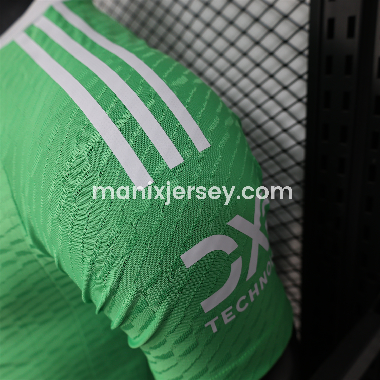 ManixJersey.com | Manchester United 25-26 Trefoil Green Goalkeeper Jersey - Player Version -Customize Name, Number and Patch | Worldwide Shipping