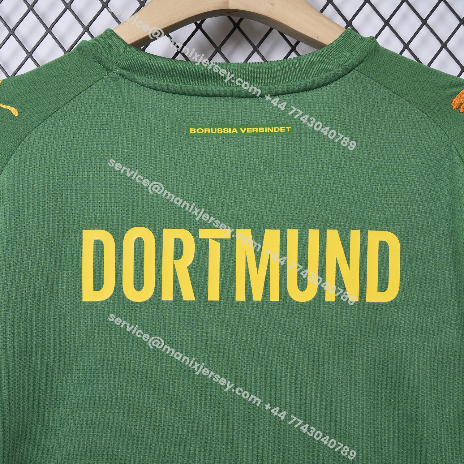 ManixJersey.com | Dortmund 25-26 Green Goalkeeper Jersey - Fans Version -Customize Name, Number and Patch | Worldwide Shipping