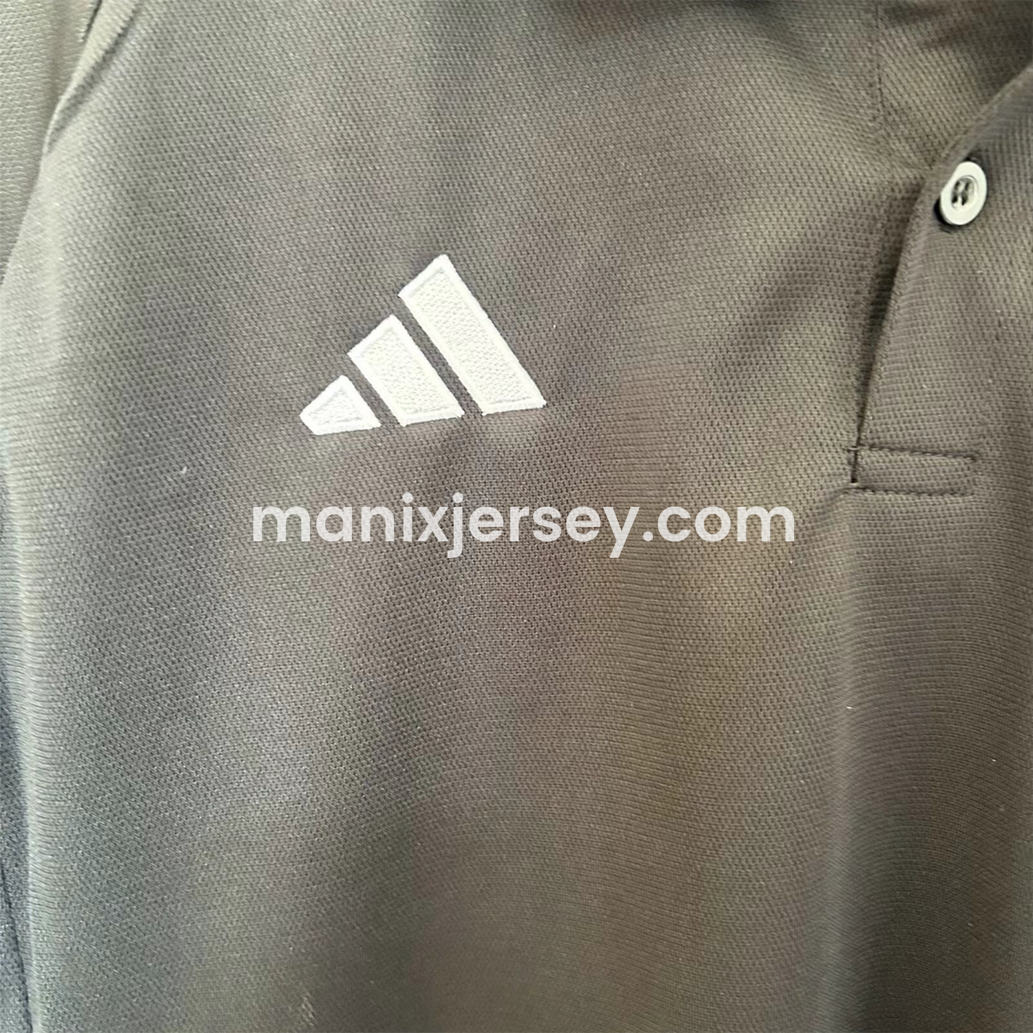 ManixJersey.com | Atletico Mineiro 24-25 Black Training Jersey with Polo Collar - Fans Version -Customize Name, Number and Patch | Worldwide Shipping
