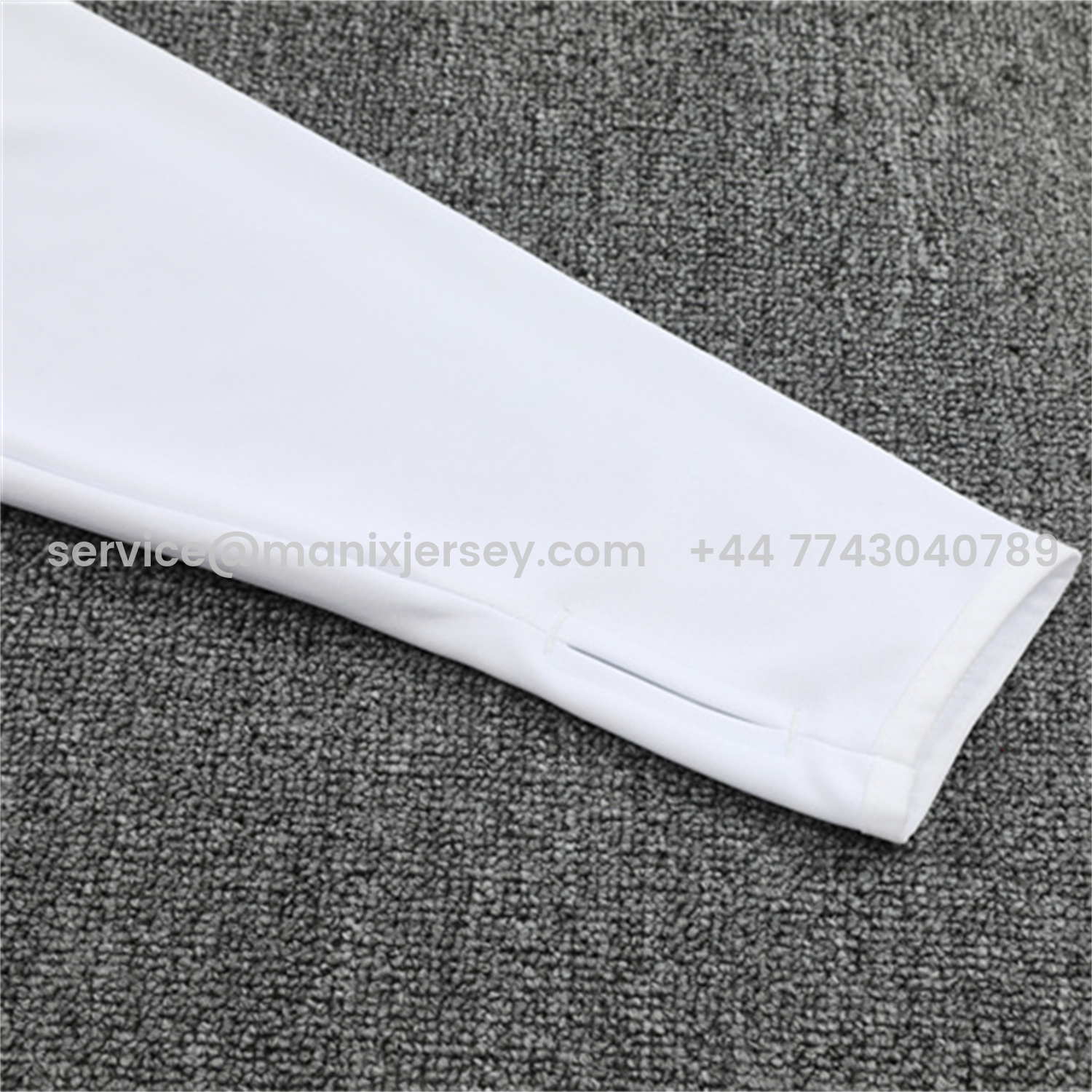 ManixJersey.com | Germany 25-26 Kids Long Sleeve Training Set - White Top and Black Pants -Customize Name, Number and Patch | Worldwide Shipping