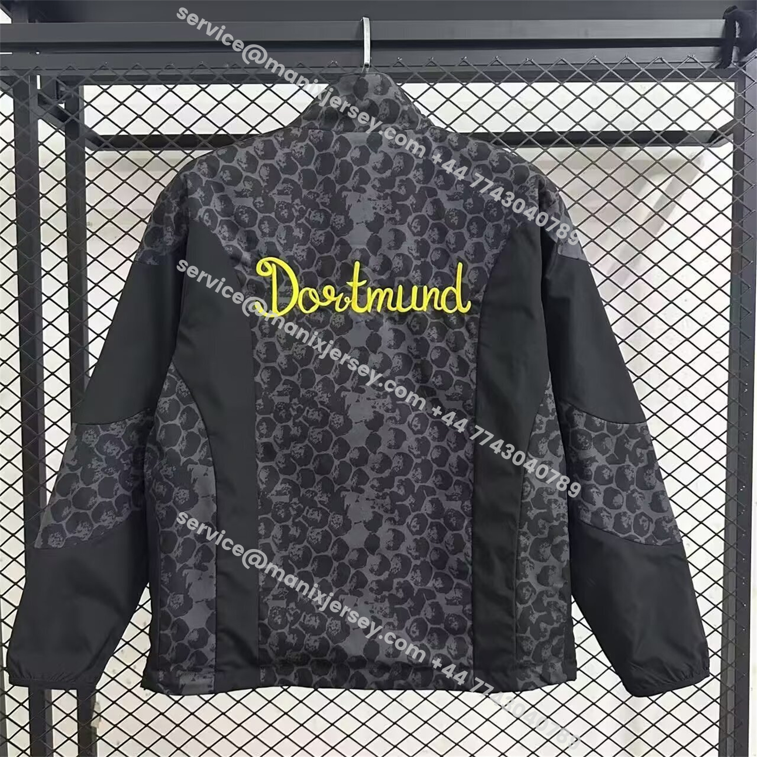 ManixJersey.com | Dortmund 25-26 Black and Gray Double-Sided Training Windbreaker Jacket -Customize Name, Number and Patch | Worldwide Shipping