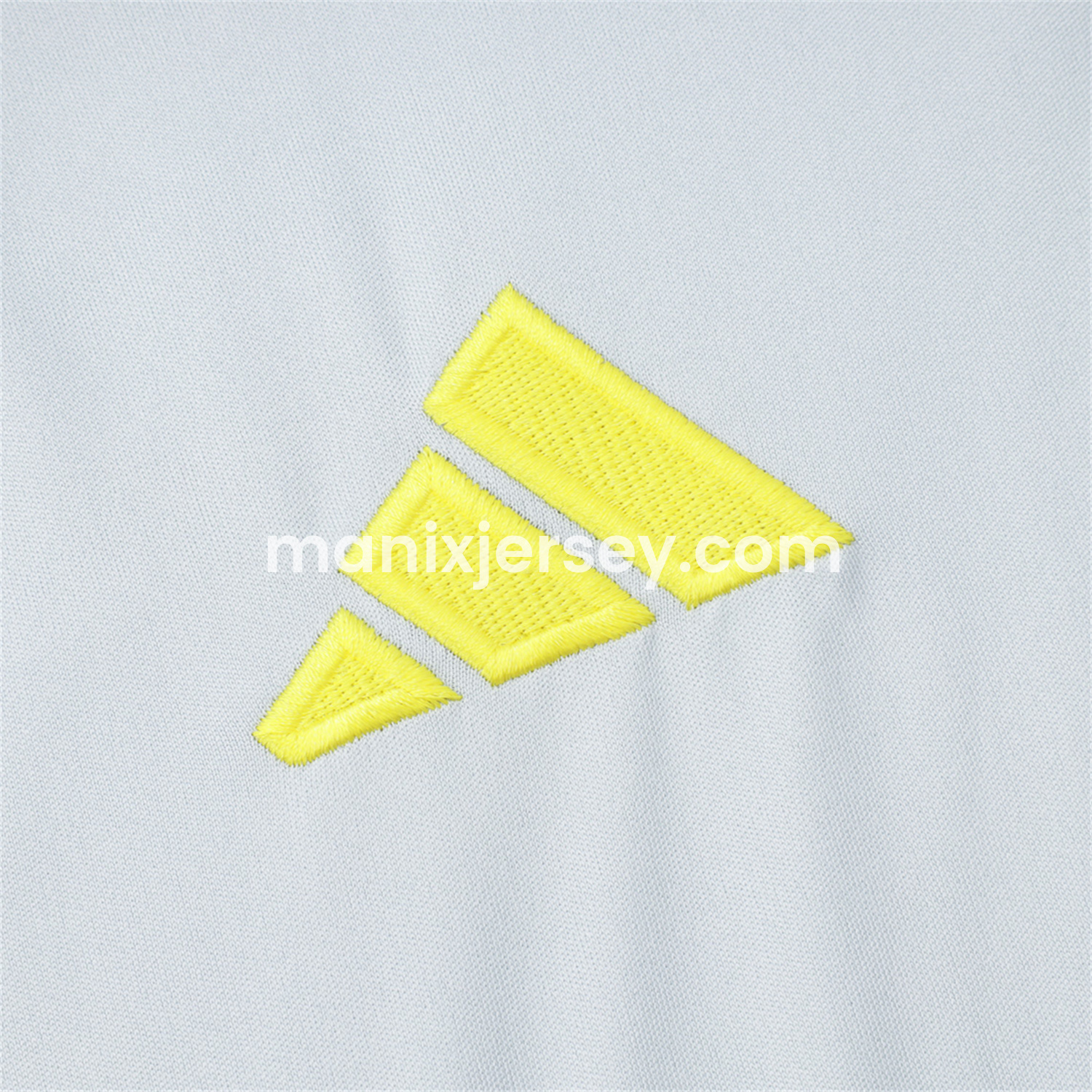 ManixJersey.com | Benfica 25-26 POLO Short-Sleeve Training Set - Grey Top and Deep Grey Pants -Customize Name, Number and Patch | Worldwide Shipping