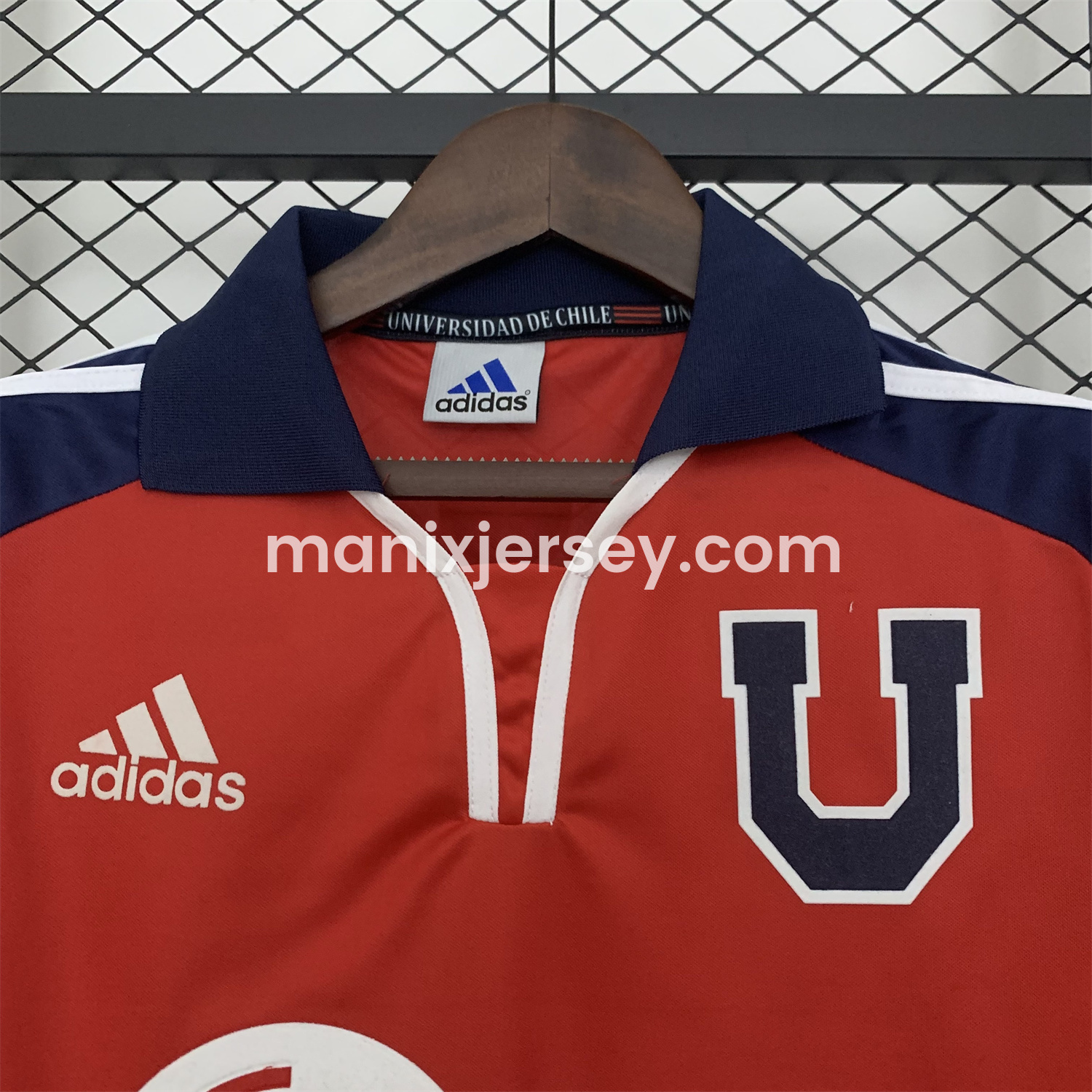 ManixJersey.com | Retro Universidad De Chile 2001-02 Away Jersey -Customize Name, Number and Patch | Worldwide Shipping