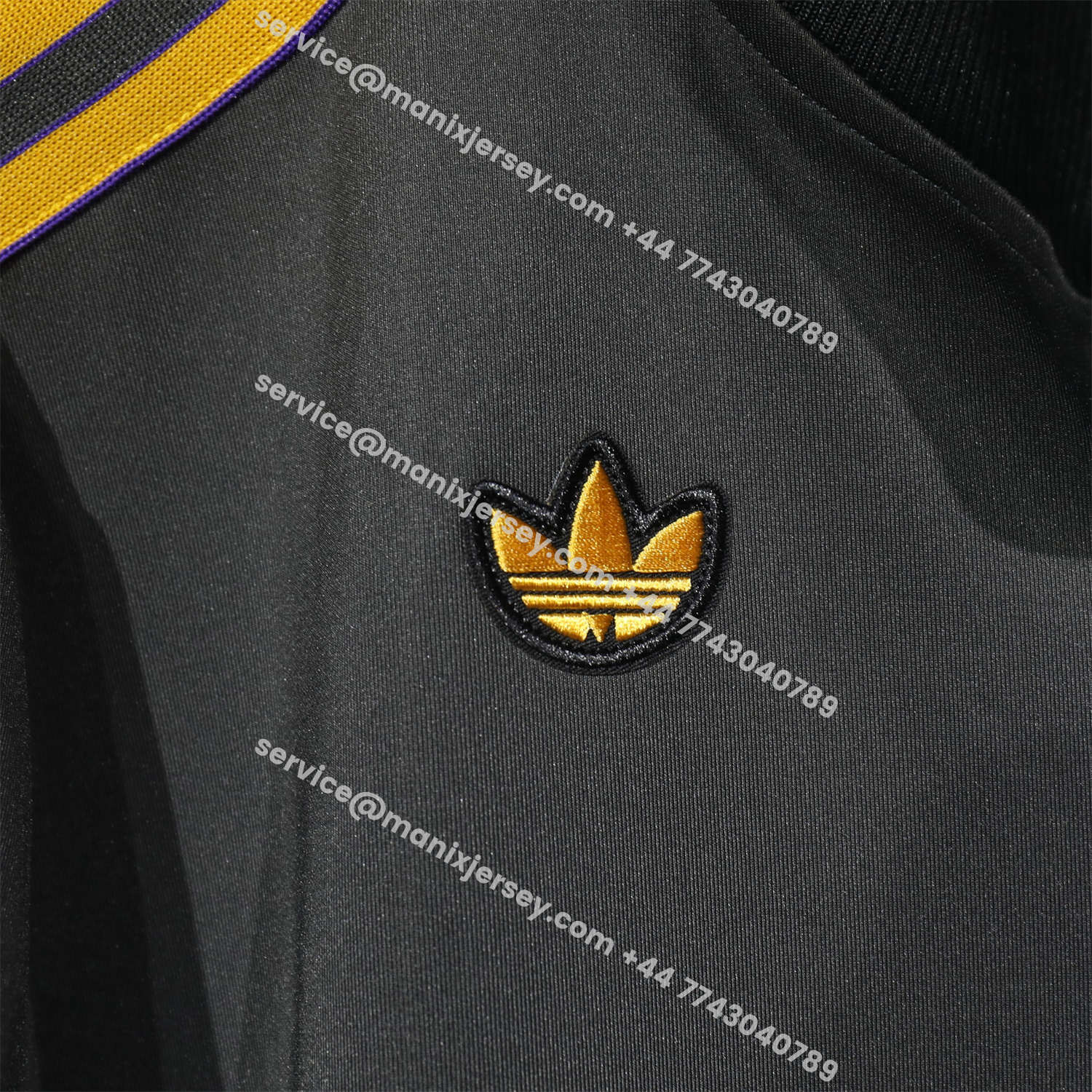 ManixJersey.com | Manchester United 25-26 Pure Color Training Set - Black Top and Black Pants -Customize Name, Number and Patch | Worldwide Shipping