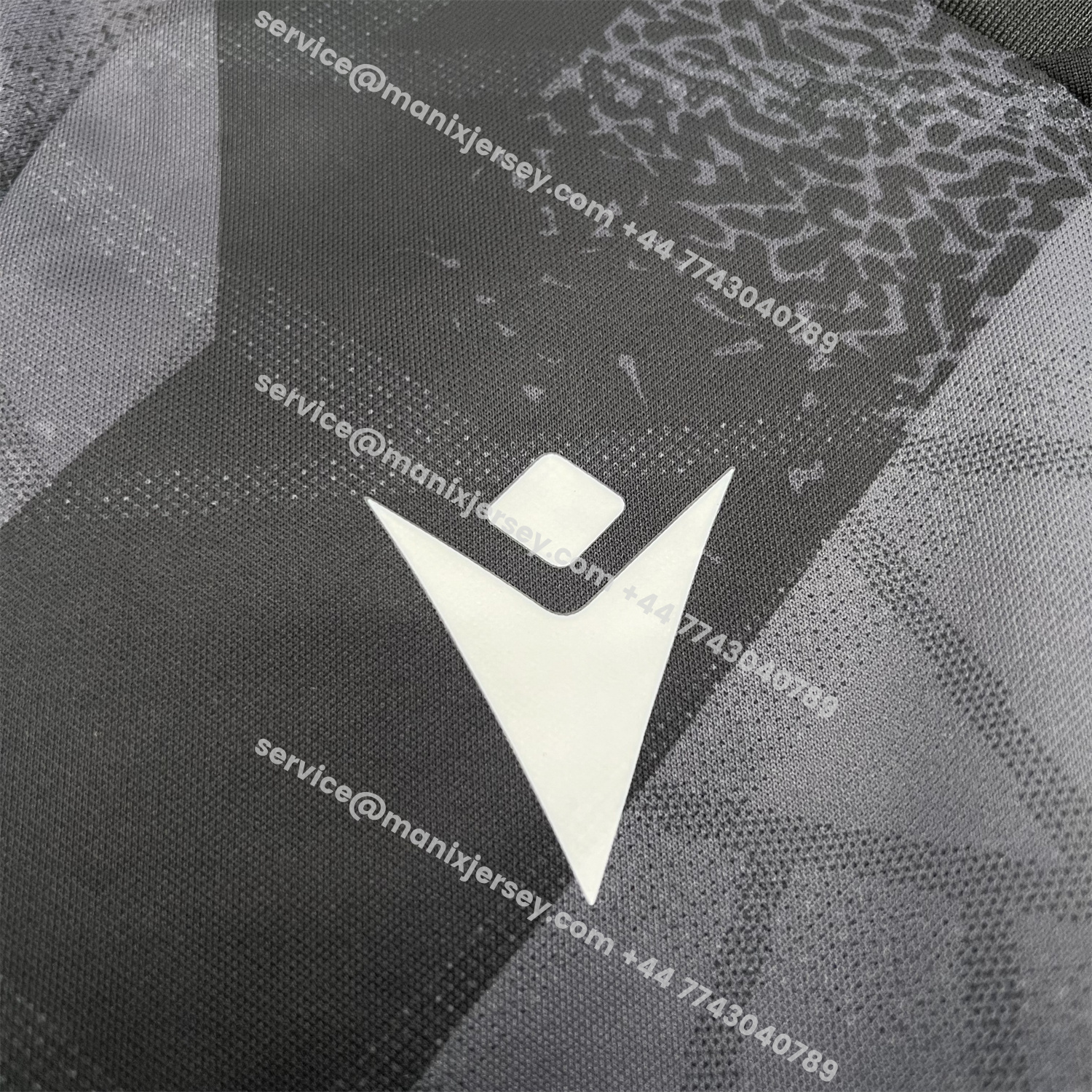 ManixJersey.com | Guimarães 25-26 Away Kids Kit -Customize Name, Number and Patch | Worldwide Shipping