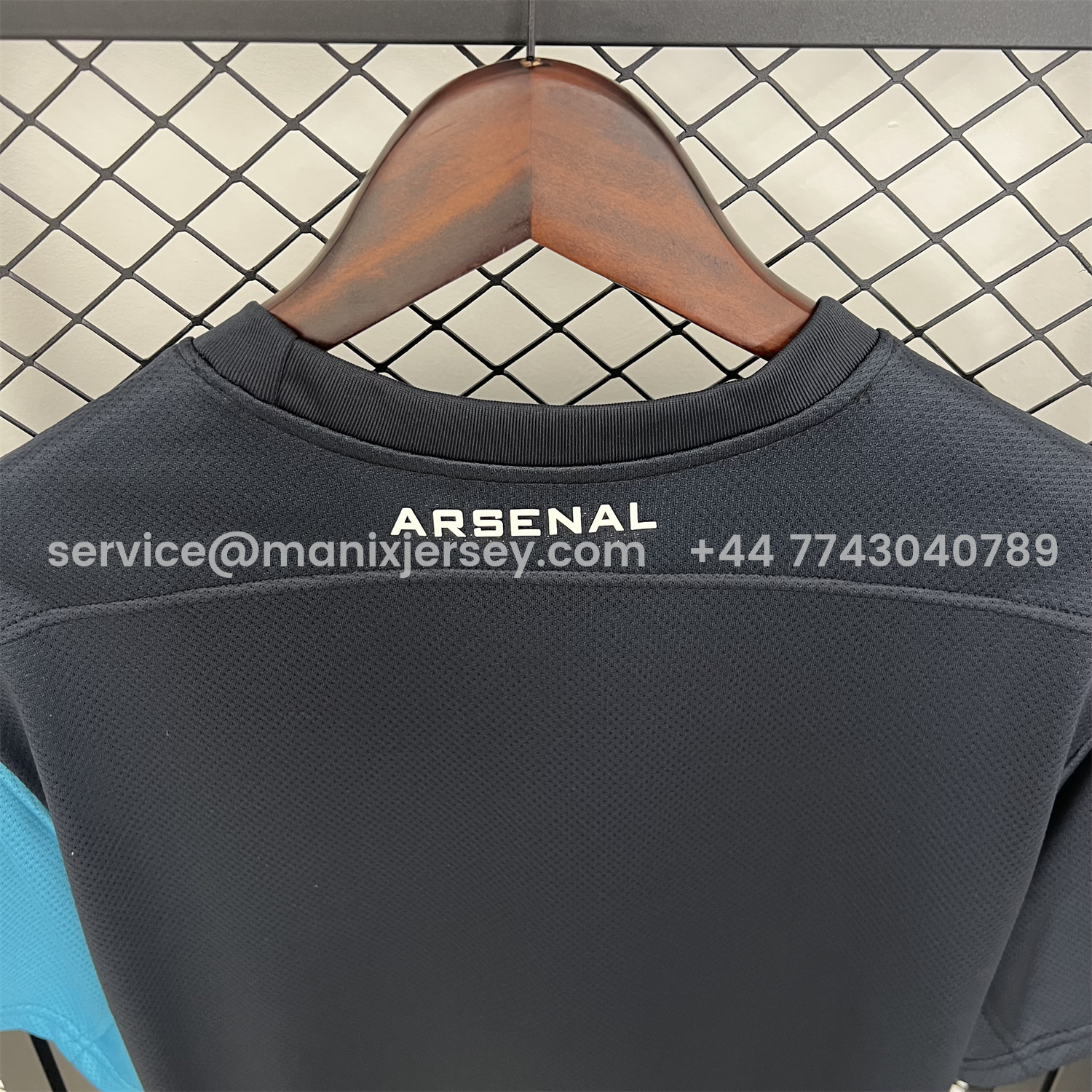 ManixJersey.com | Retro Arsenal 2011-12 Away Jersey -Customize Name, Number and Patch | Worldwide Shipping