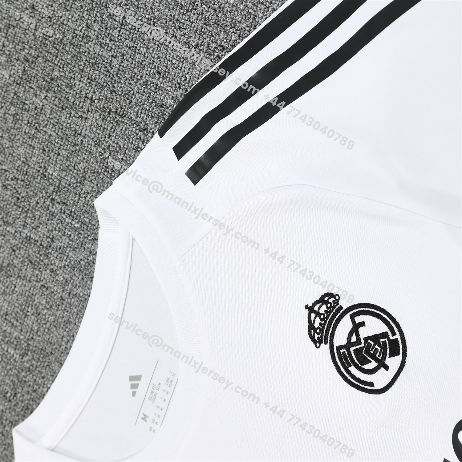 ManixJersey.com | Real Madrid 25-26 Short-Sleeve Training Set - Grey And White Top & Black Shorts -Customize Name, Number and Patch | Worldwide Shipping