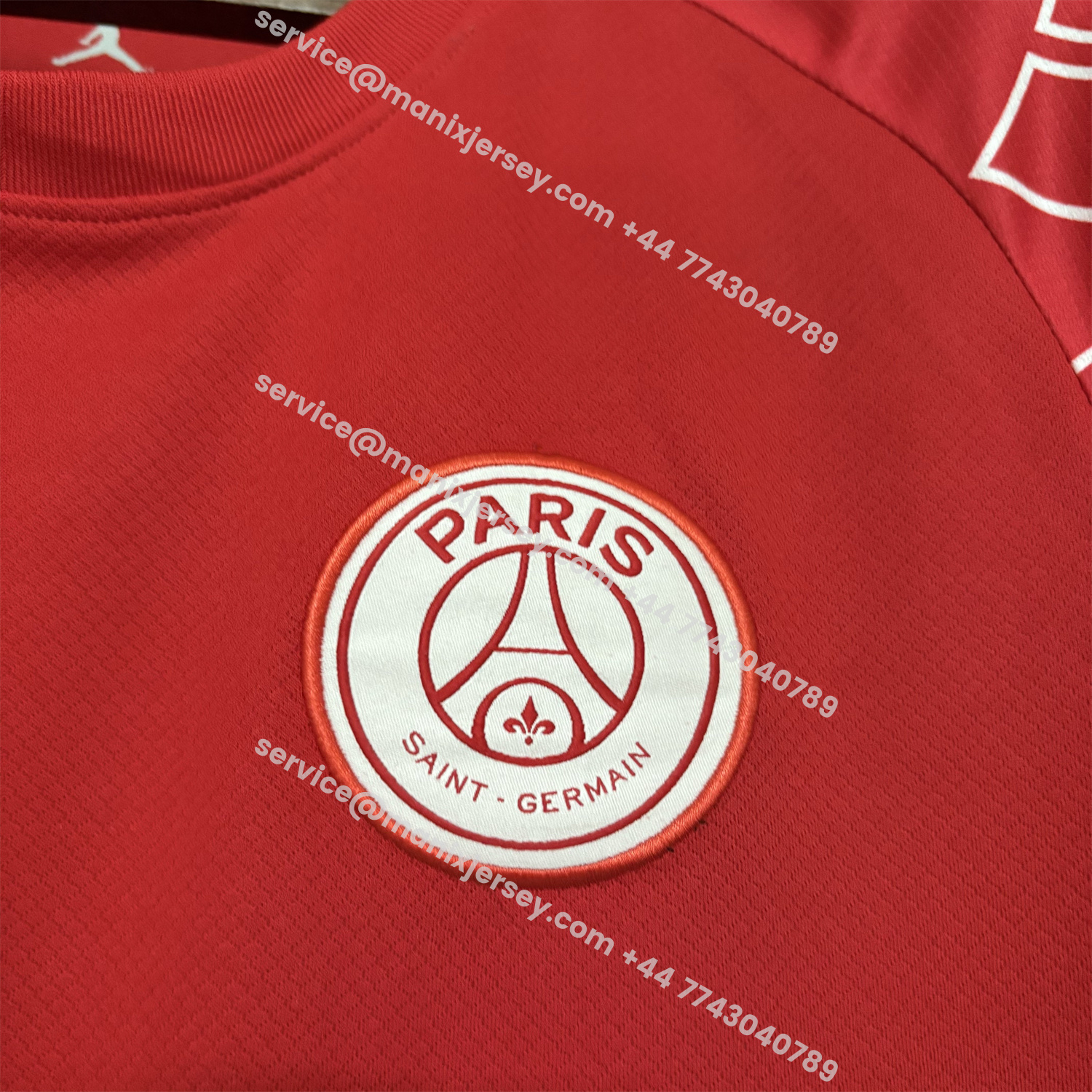 ManixJersey.com | Paris Saint-Germain PSG 25-26 Red Training Jersey - Fans Version -Customize Name, Number and Patch | Worldwide Shipping
