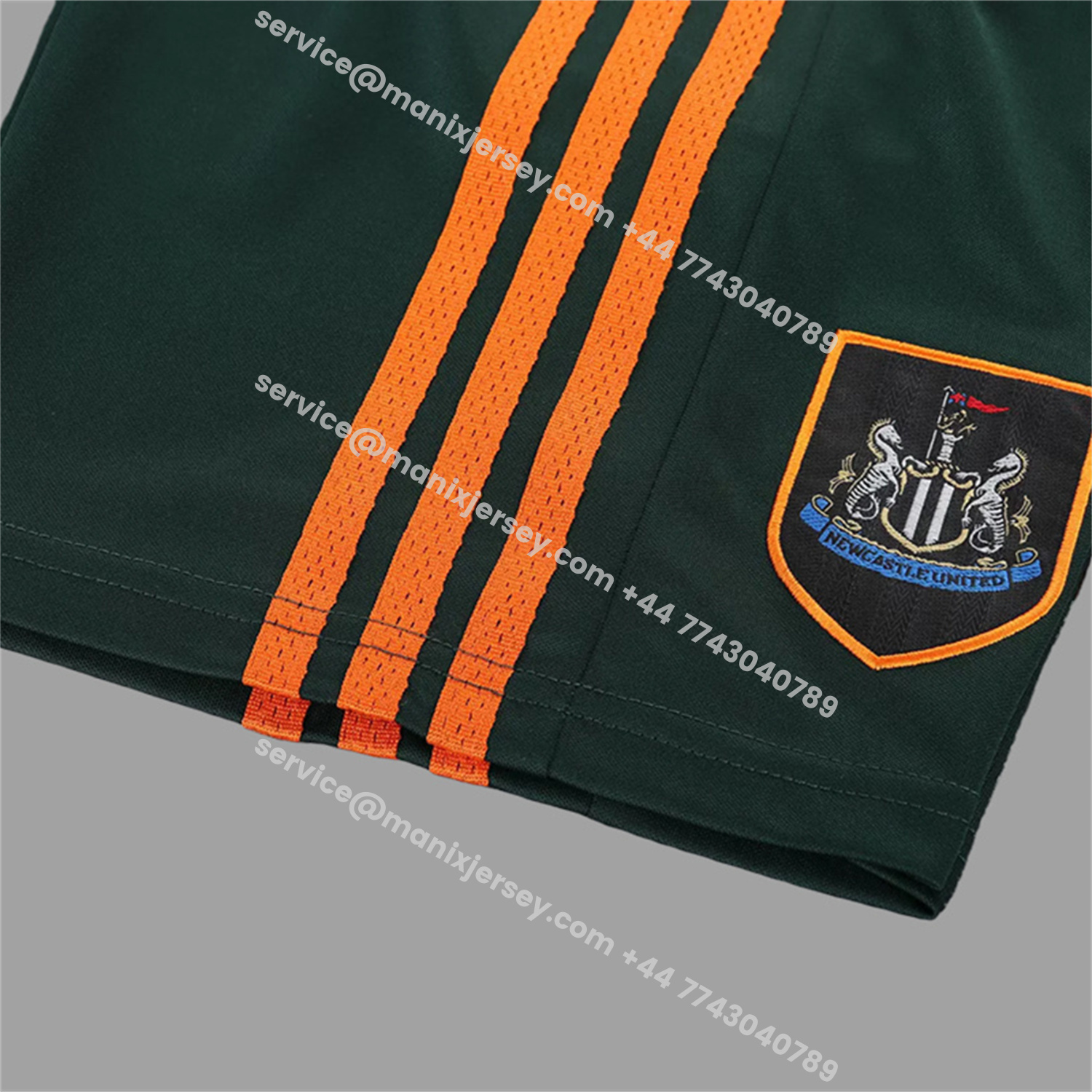 ManixJersey.com | Retro Newcastle United 1997-98 Away Kids Kit -Customize Name, Number and Patch | Worldwide Shipping