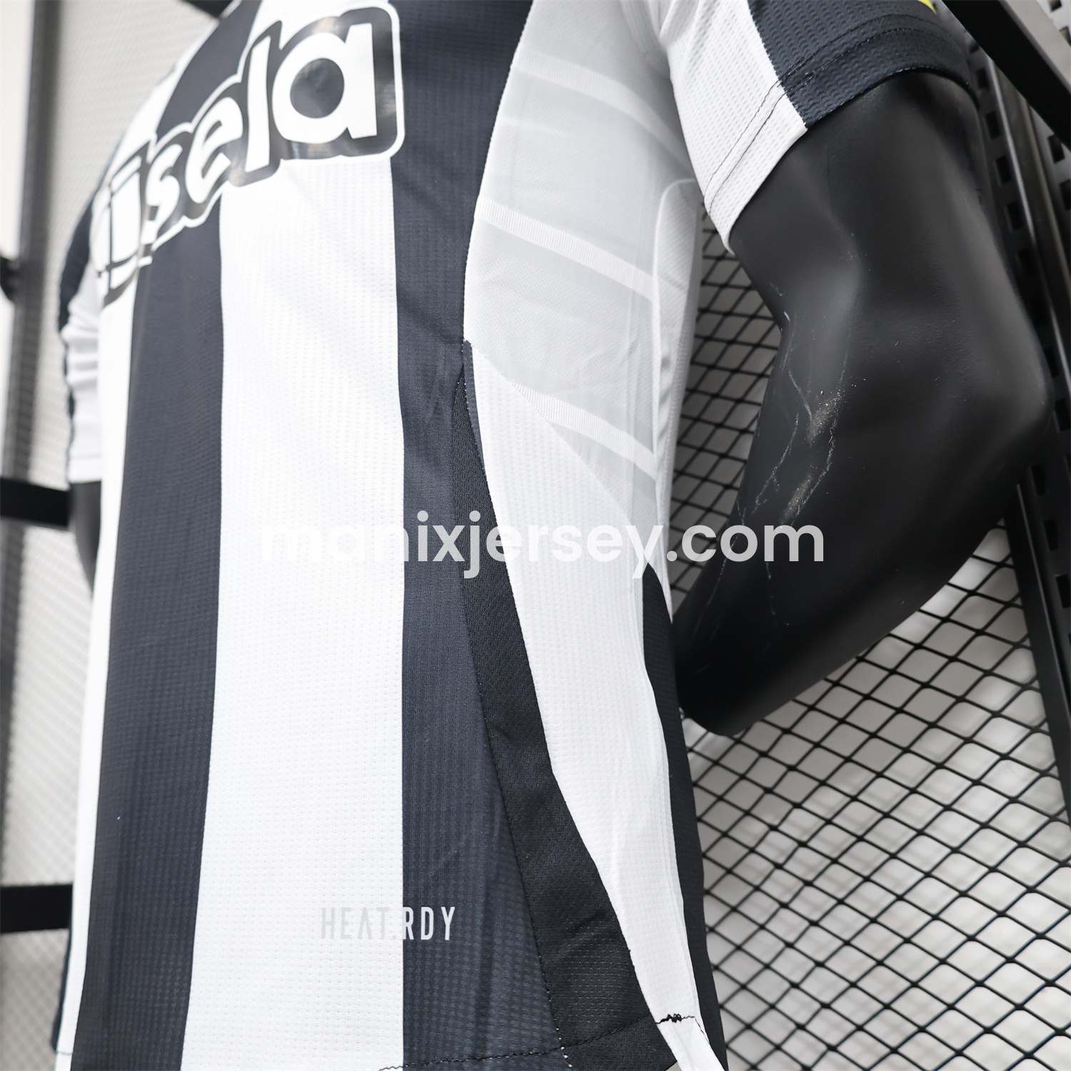 ManixJersey.com | Newcastle United 2025 CARABAO CUP FINAL Home Jersey - Player Version -Customize Name, Number and Patch | Worldwide Shipping