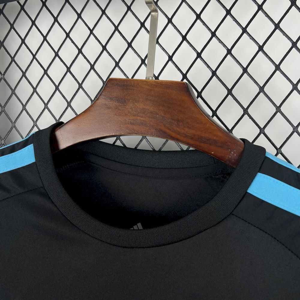 ManixJersey.com | Argentina 2026 Goalkeeper Black Jersey - Fans Version -Customize Name, Number and Patch | Worldwide Shipping