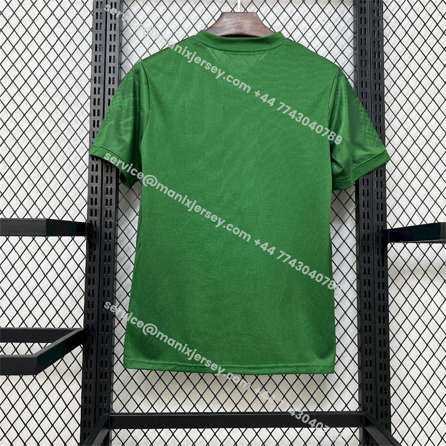 ManixJersey.com | Sporting CP 25-26 Green Training Jersey - Fans Version -Customize Name, Number and Patch | Worldwide Shipping