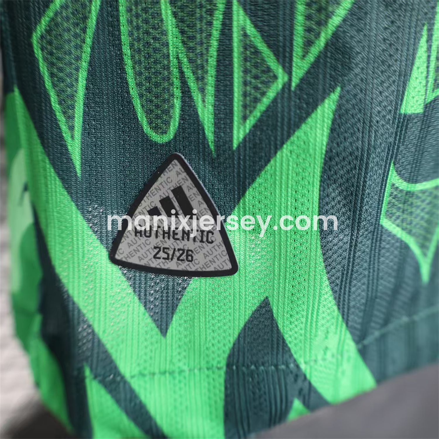 ManixJersey.com | Liver.pool 25-26 Green Dragon and Fire Special Jersey - Player Version -Customize Name, Number and Patch | Worldwide Shipping